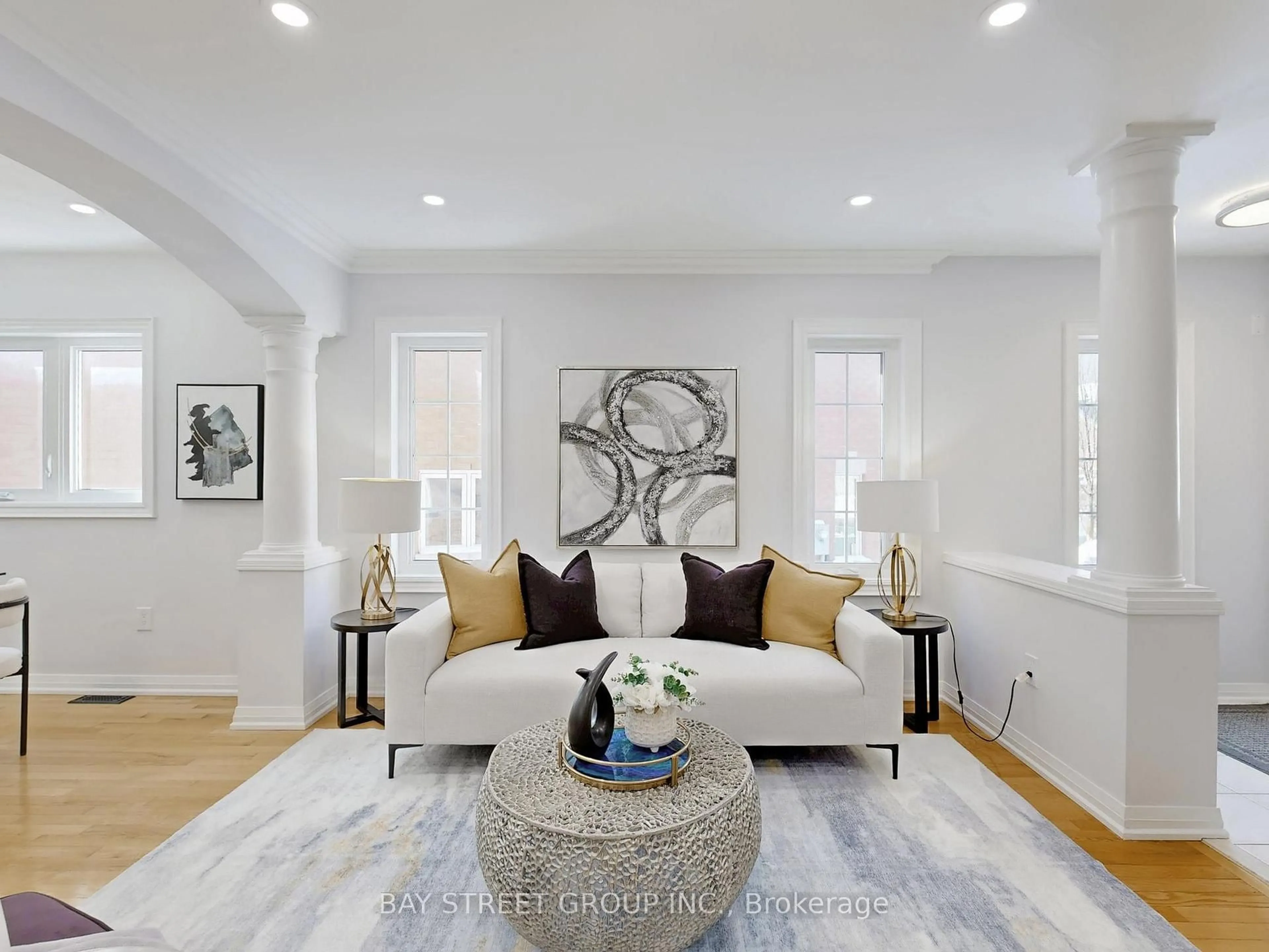 Living room with furniture, unknown for 15 Futura Ave, Richmond Hill Ontario L4S 1V2