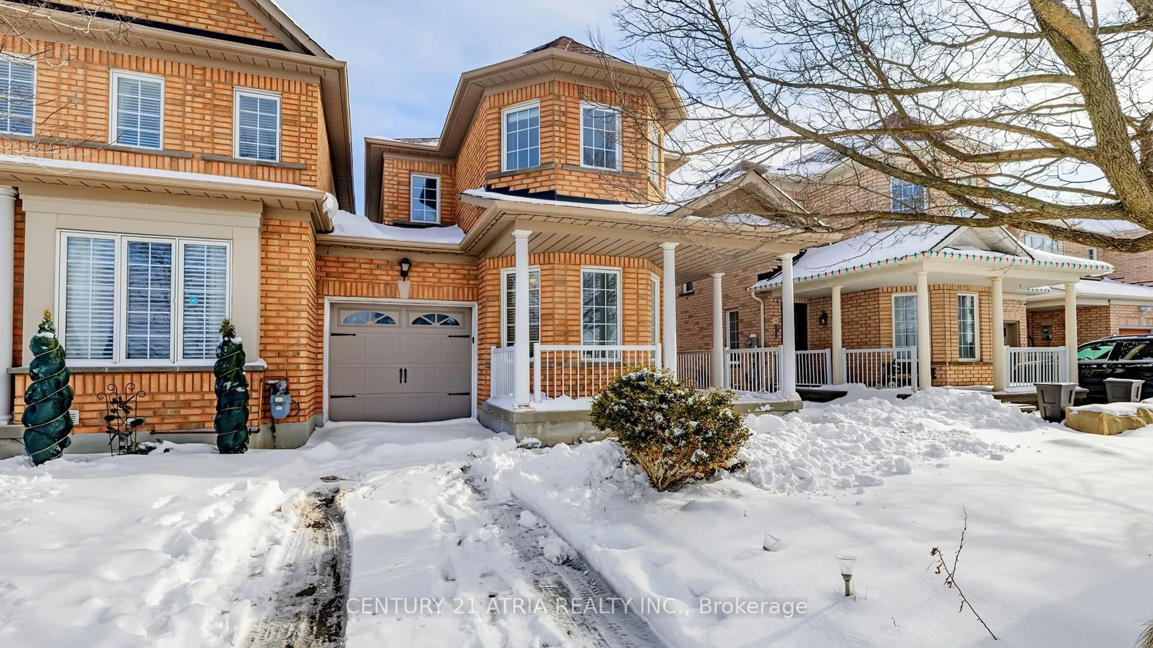 Home with brick exterior material, street for 68 Walkview St, Richmond Hill Ontario L4E 4H6