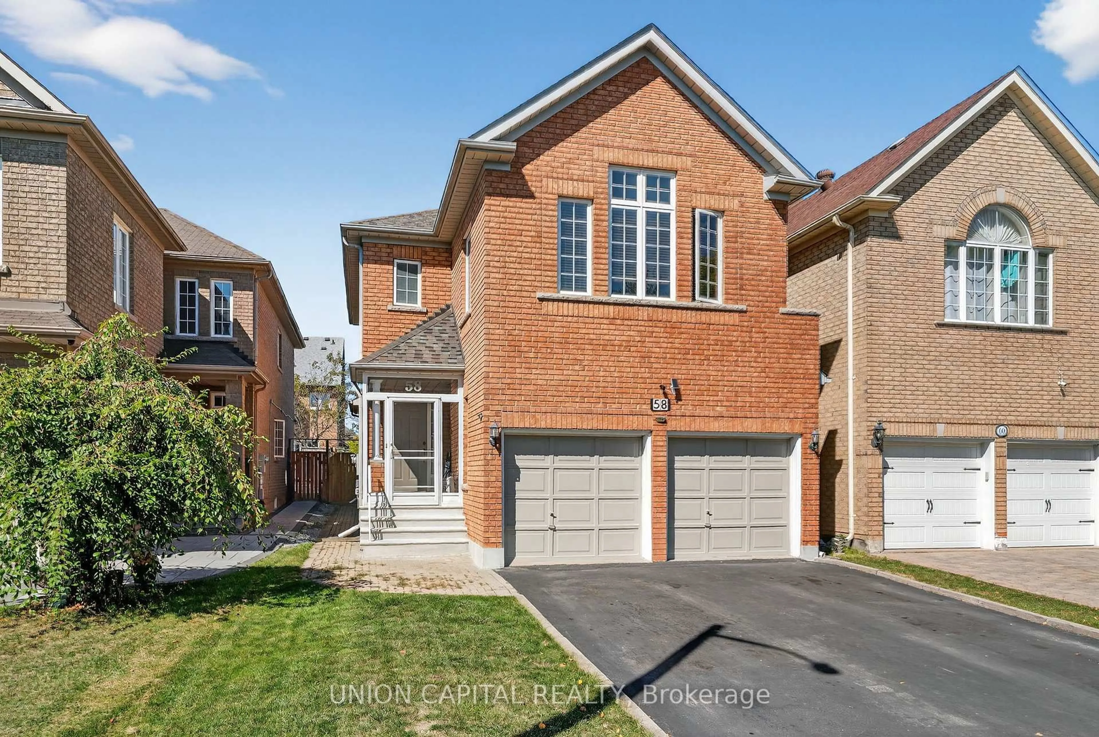 Home with brick exterior material, street for 58 Golden Oak Ave, Richmond Hill Ontario L4S 1Y5