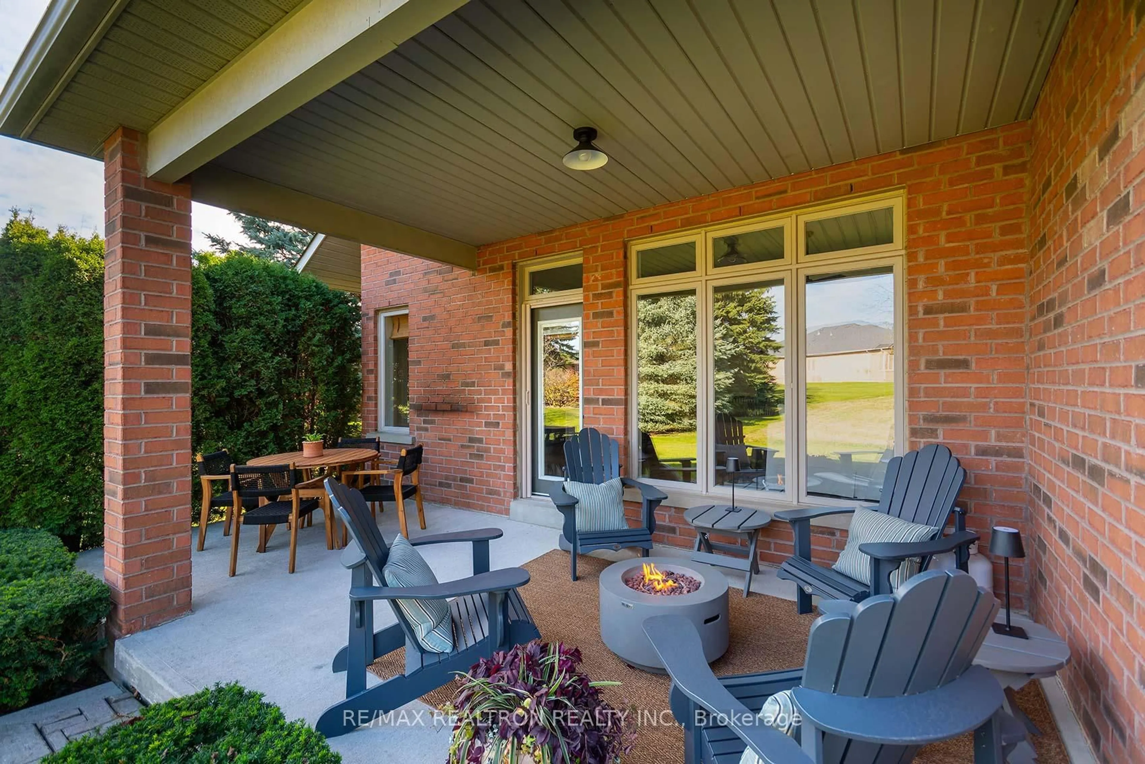 Patio, unknown for 26 Hagen Hollow, Whitchurch-Stouffville Ontario L4A 1N3