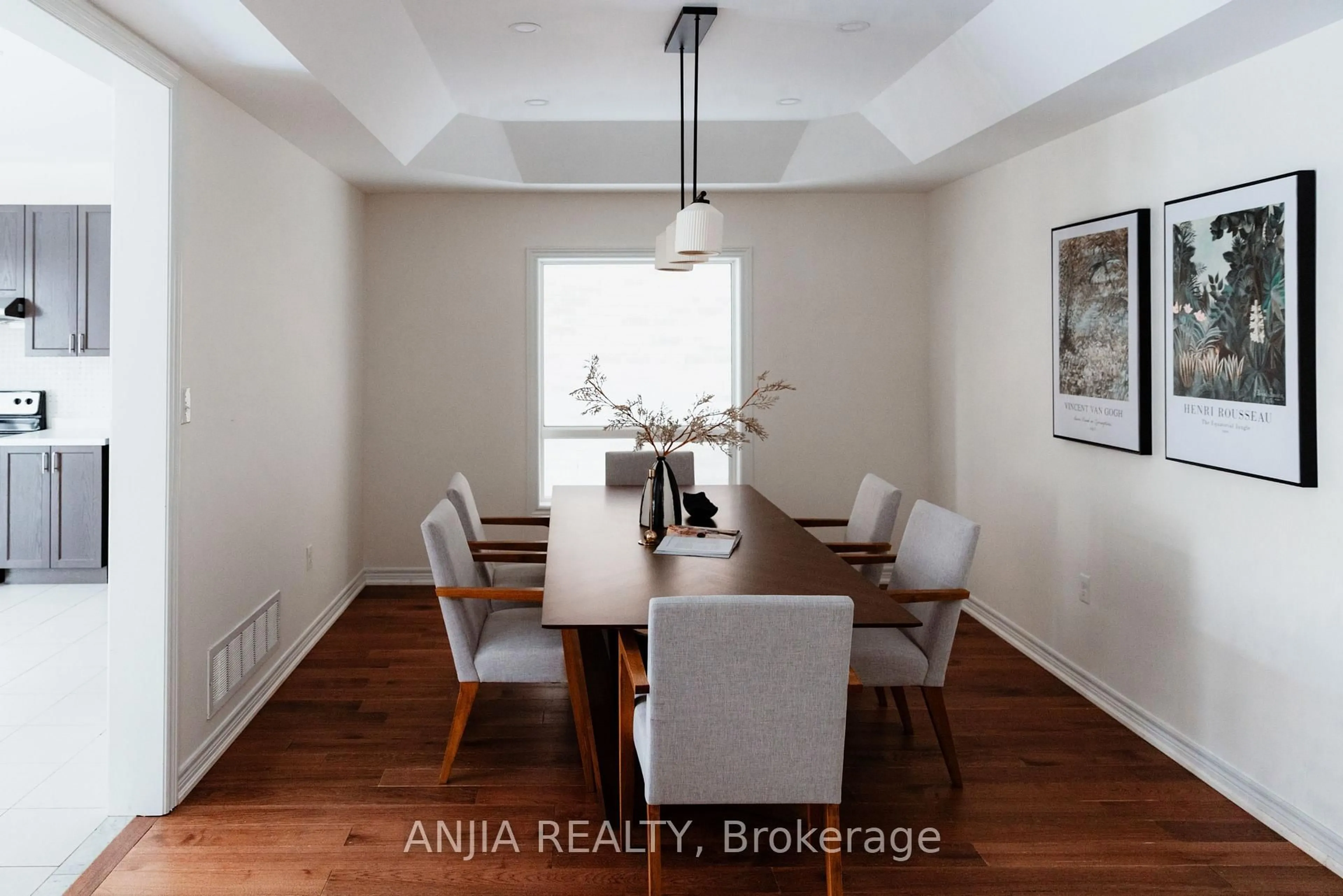 Dining room, unknown for 23 Grey Wing Ave, Georgina Ontario L4P 0B7