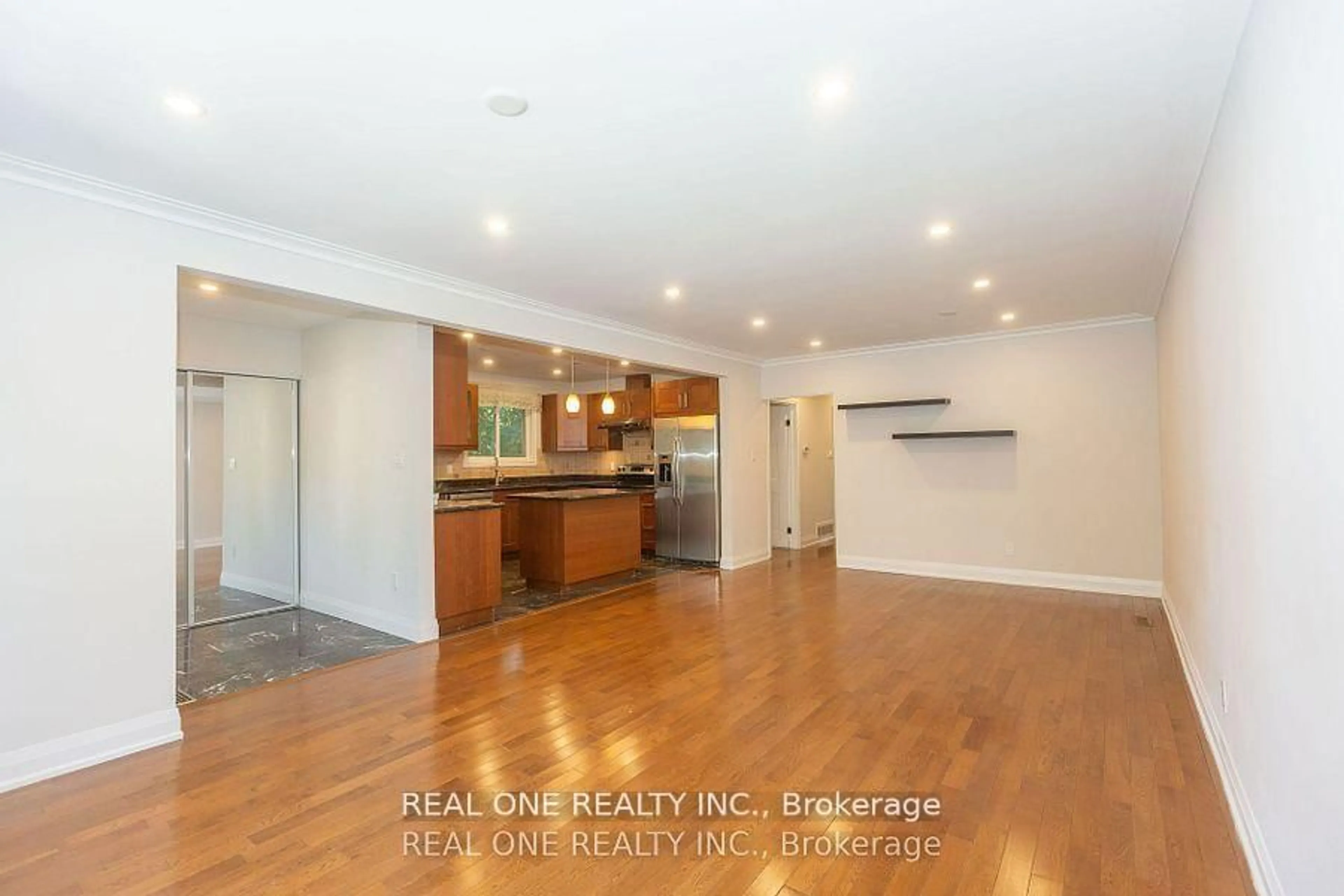 Unknown for 6 Albert St, Markham Ontario L3P 2T2