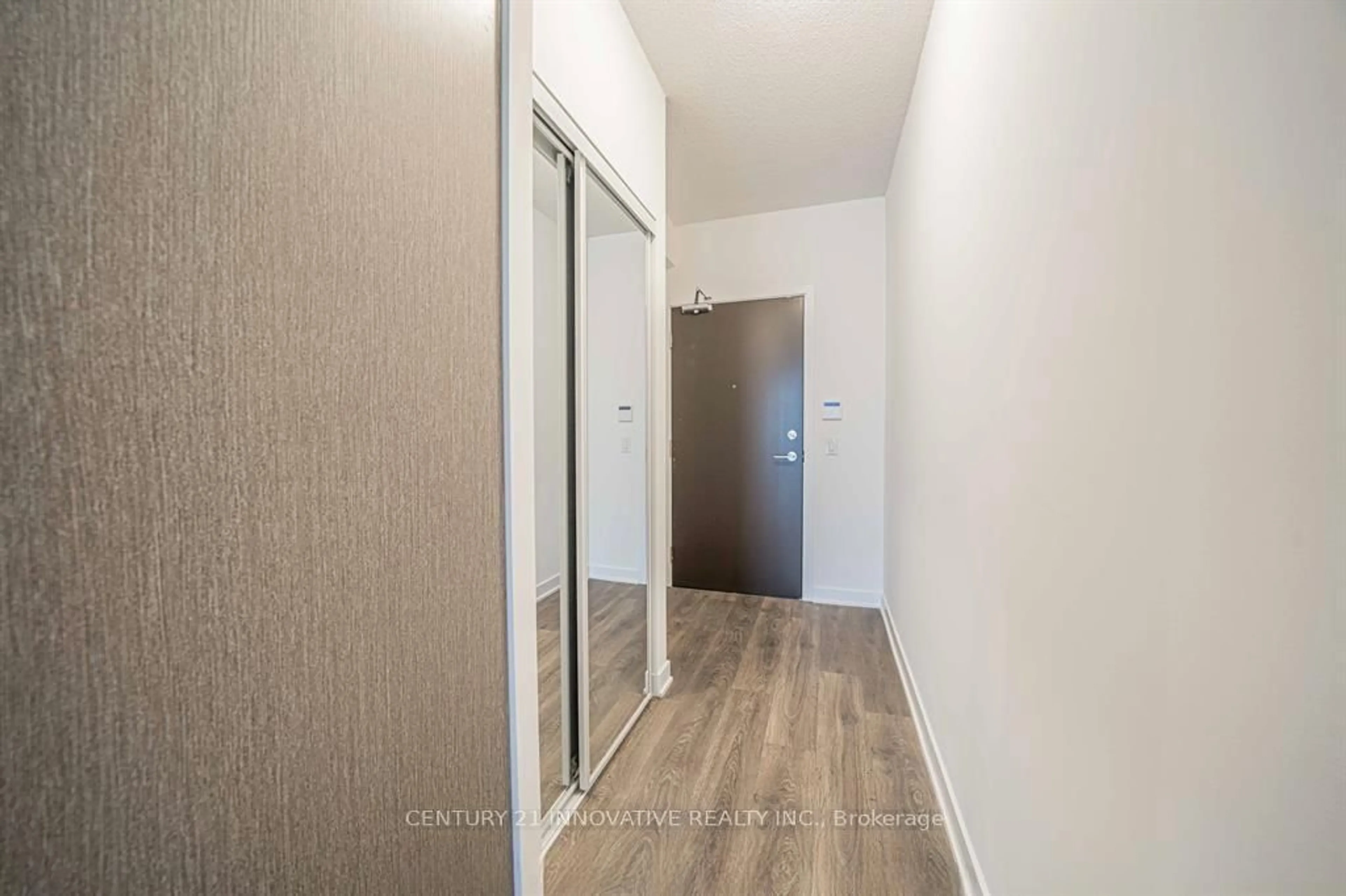 Unknown for 10 Honeycrisp Cres #902, Vaughan Ontario L4K 0M7