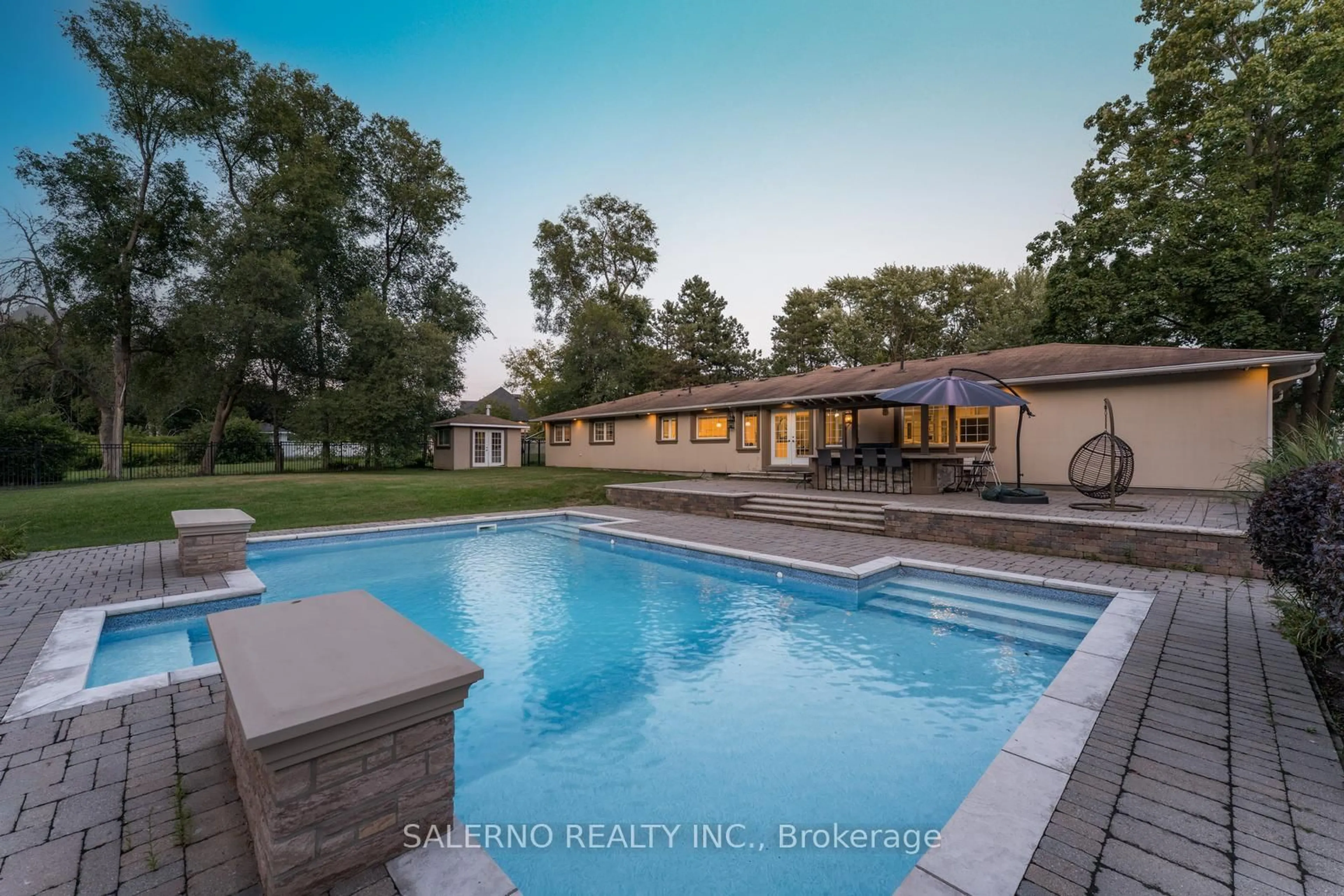 Pool for 6 Ridgevale Dr, Markham Ontario L6B 1A8