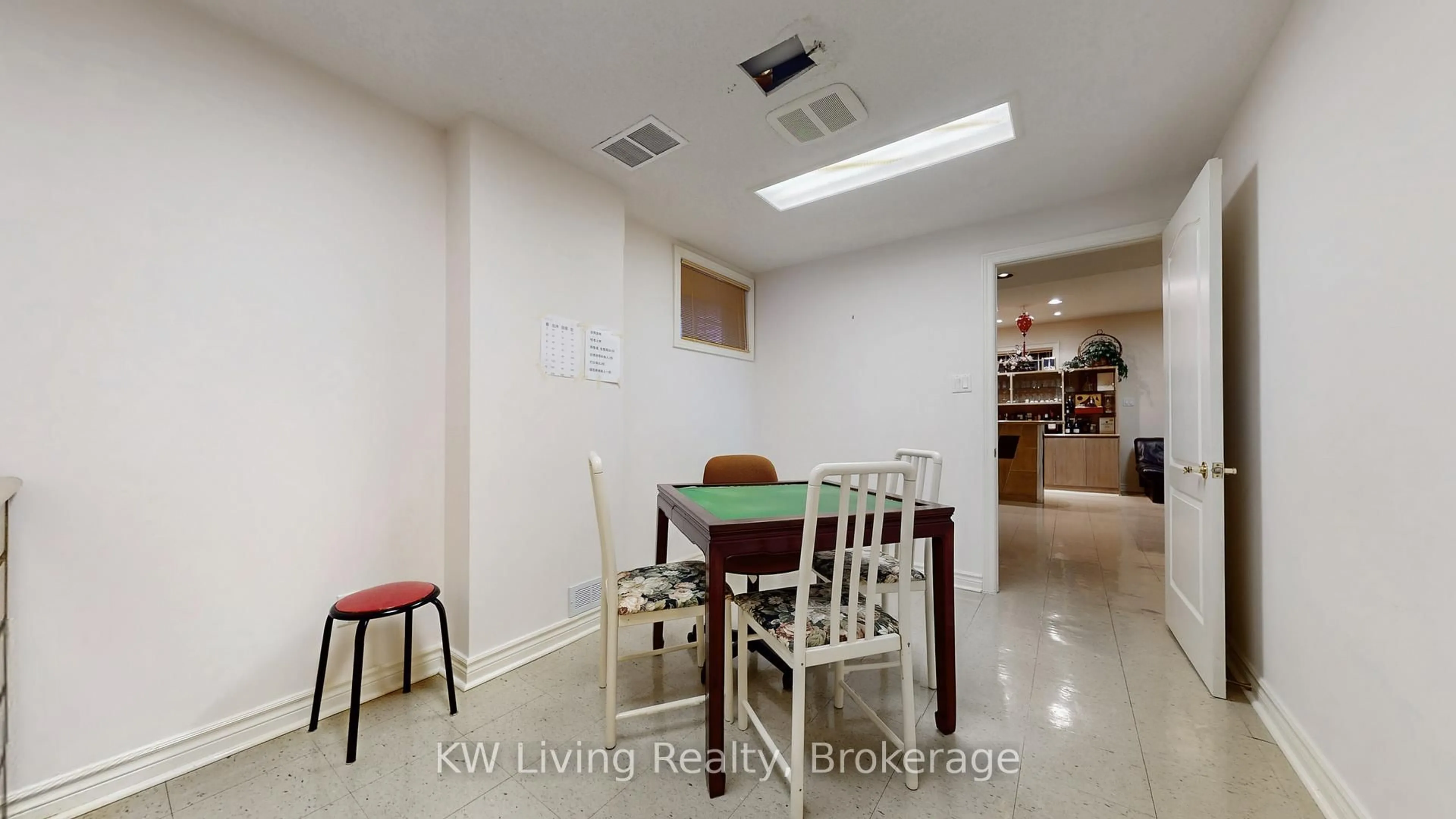 Dining room, unknown for 41 Graydon Cres, Richmond Hill Ontario L4B 3V9