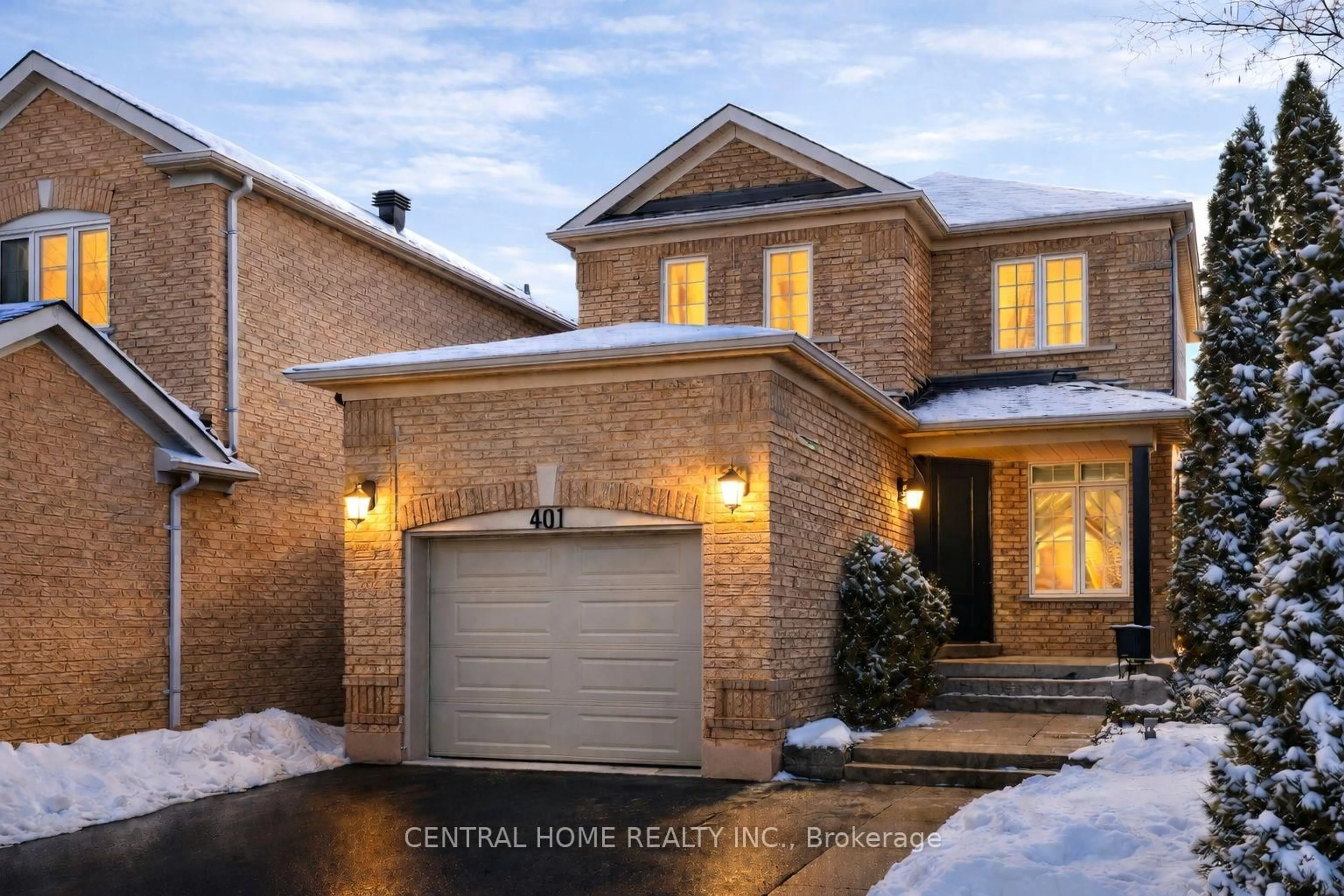 Home with brick exterior material, street for 401 Cranston Park Ave, Vaughan Ontario L6A 2R8