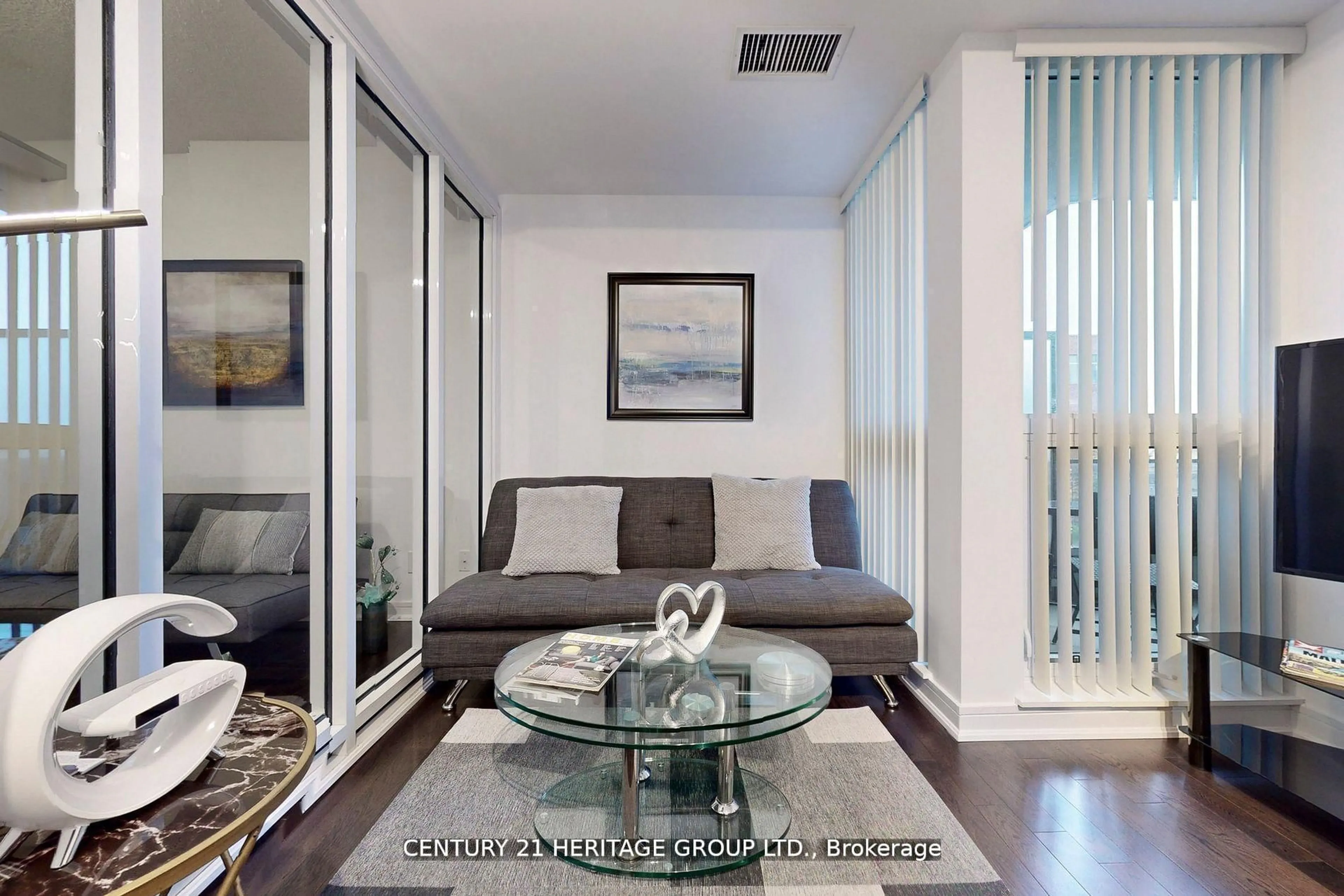 Living room with furniture, unknown for 9201 Yonge St #319, Richmond Hill Ontario L4C 6Z2