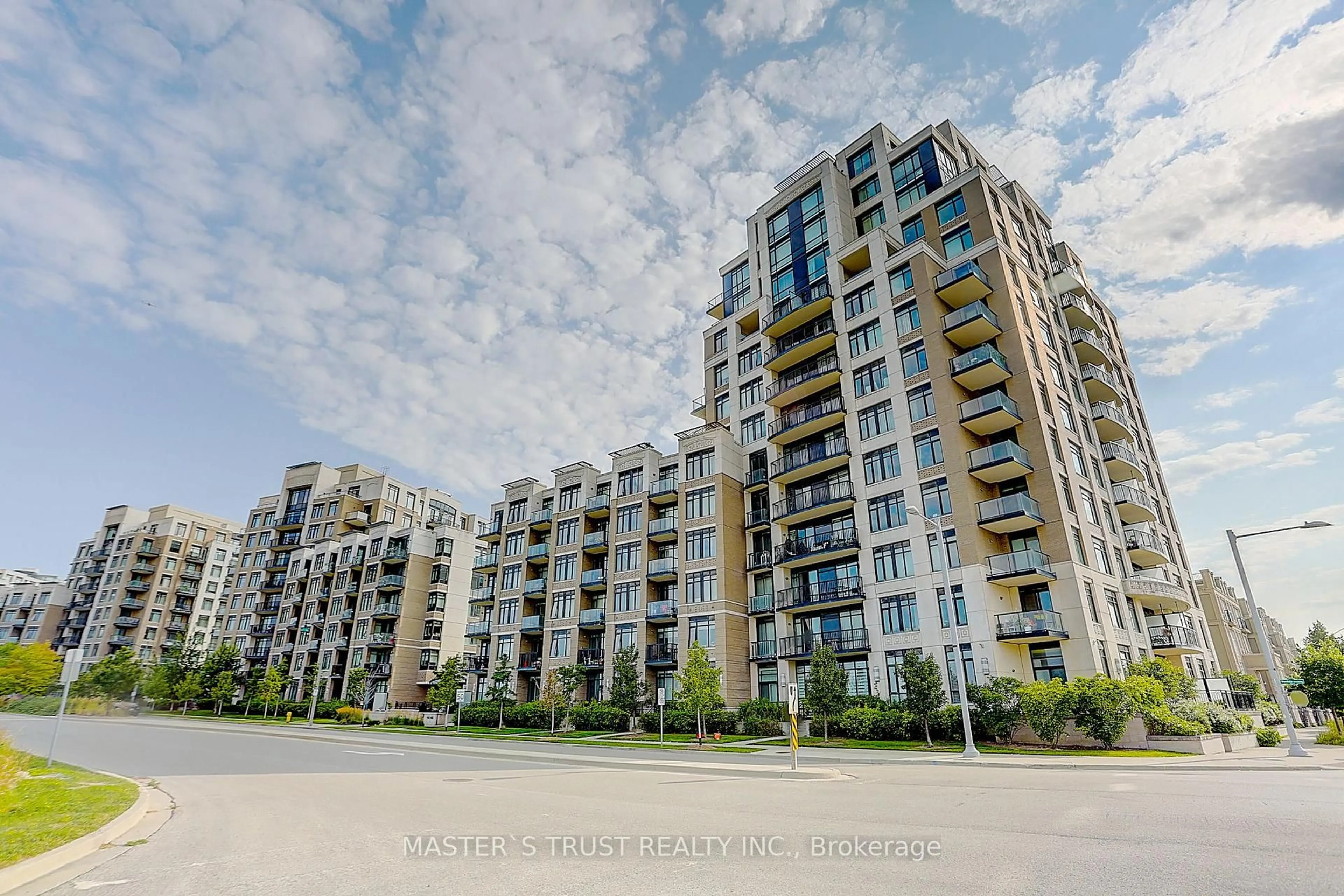 A pic from outside/outdoor area/front of a property/back of a property/a pic from drone, unknown for 151 Upper Duke Cres #505, Markham Ontario L6G 0E1