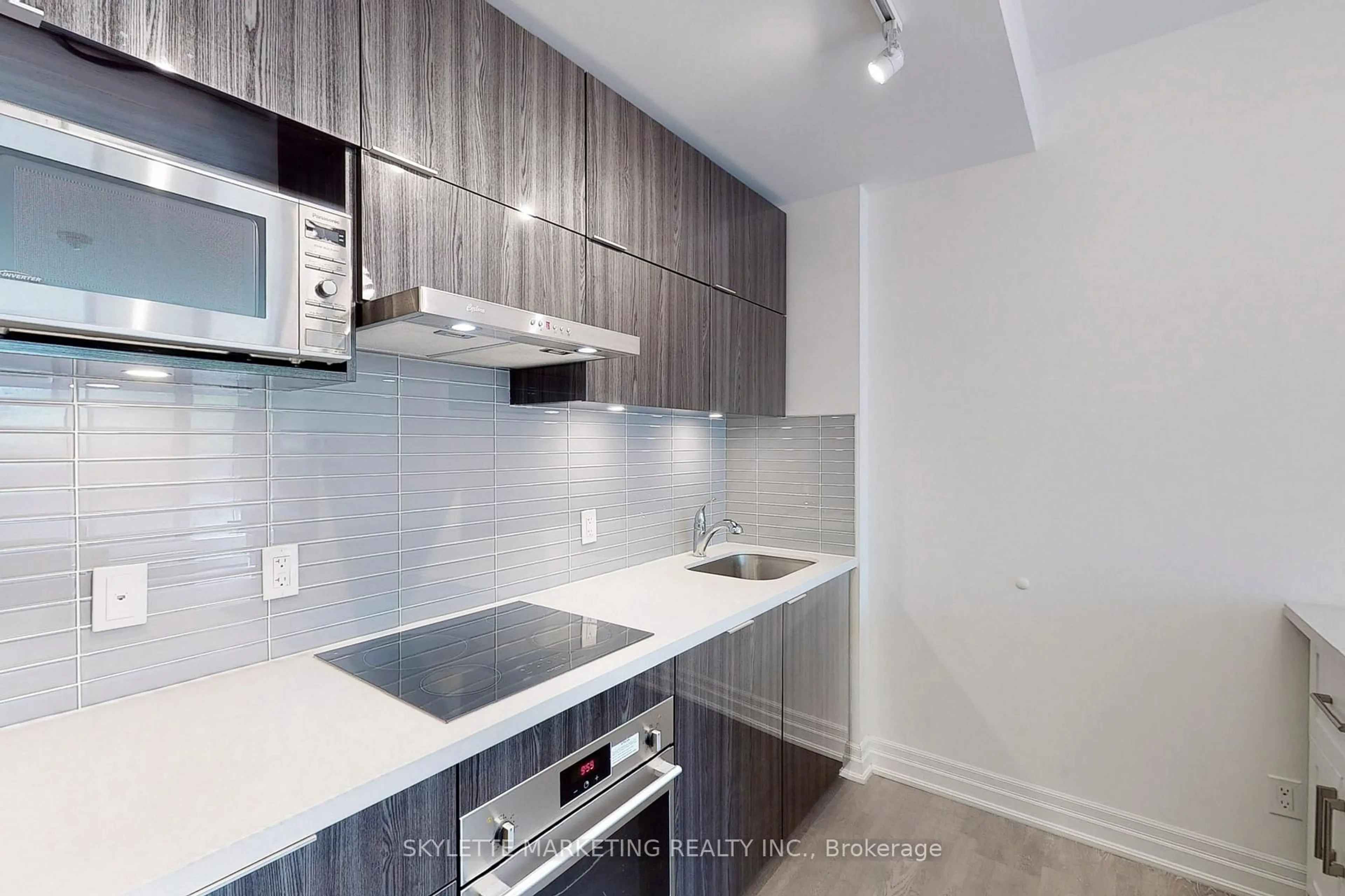 Standard kitchen, unknown for 10 Rouge Valley Dr #529A, Markham Ontario L6G 0G9