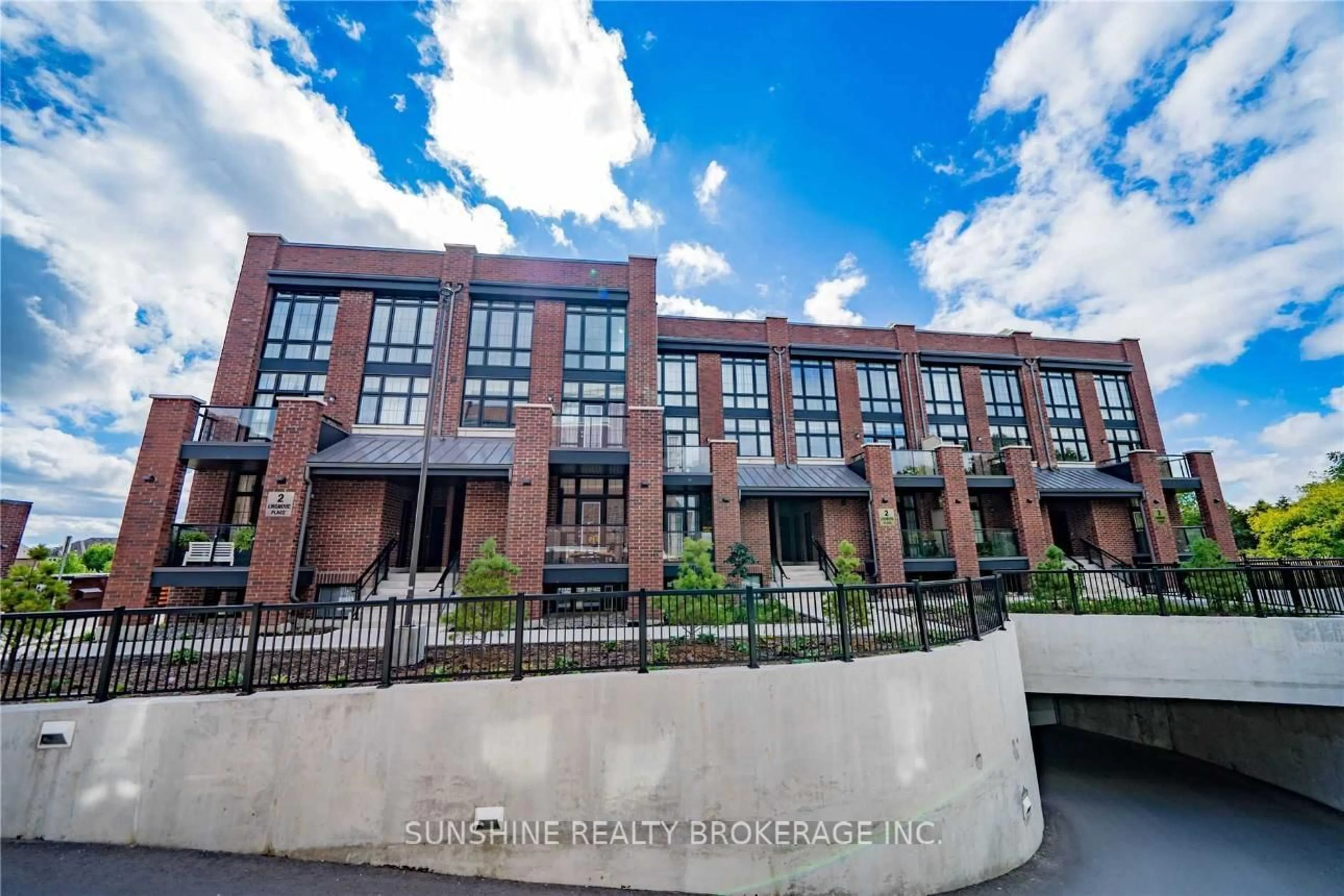 Unknown for 2 Linsmore Pl #403, Whitchurch-Stouffville Ontario L4A 4T4