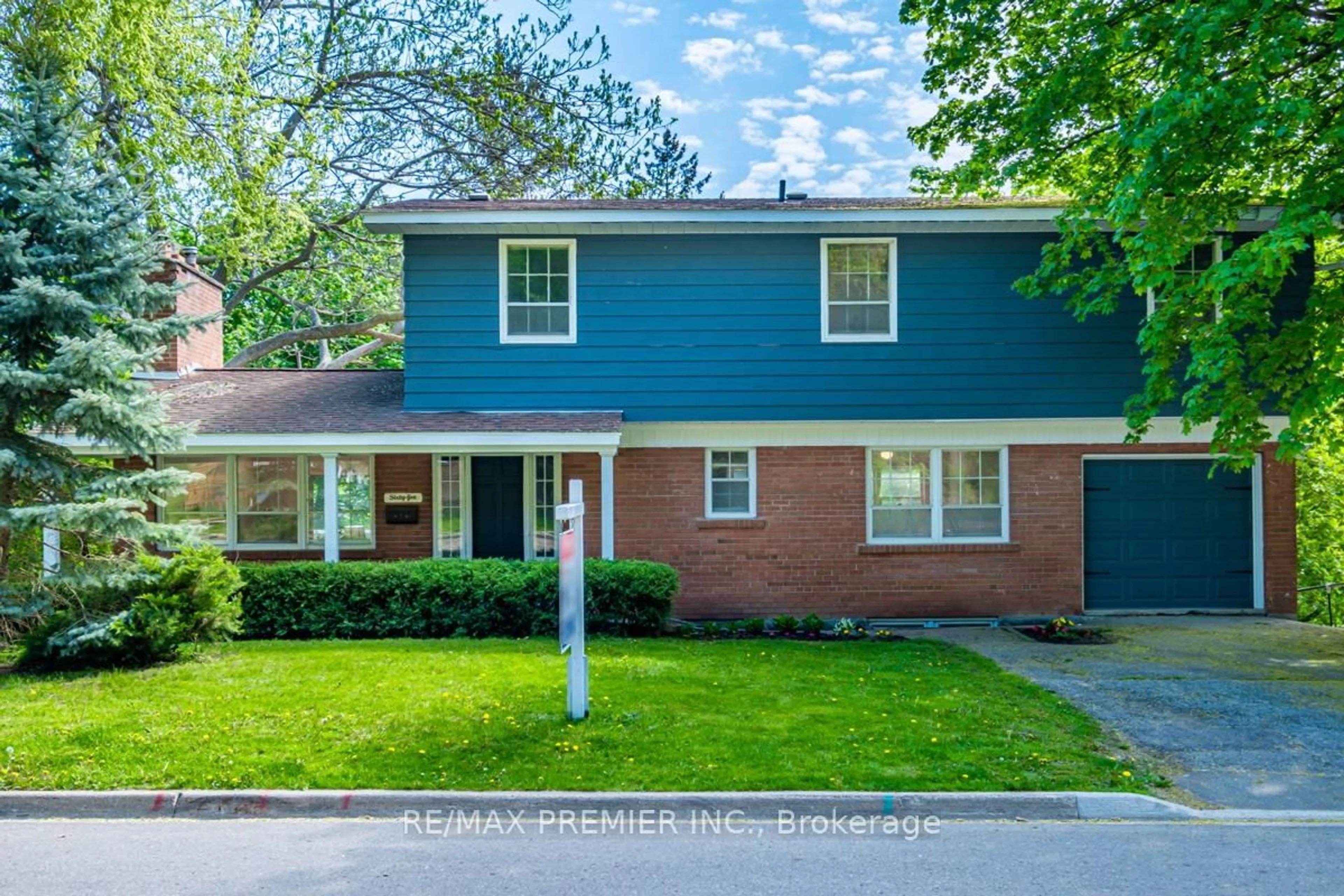 Home with brick exterior material, street for 65 Wallace St, Vaughan Ontario L4L 2P2