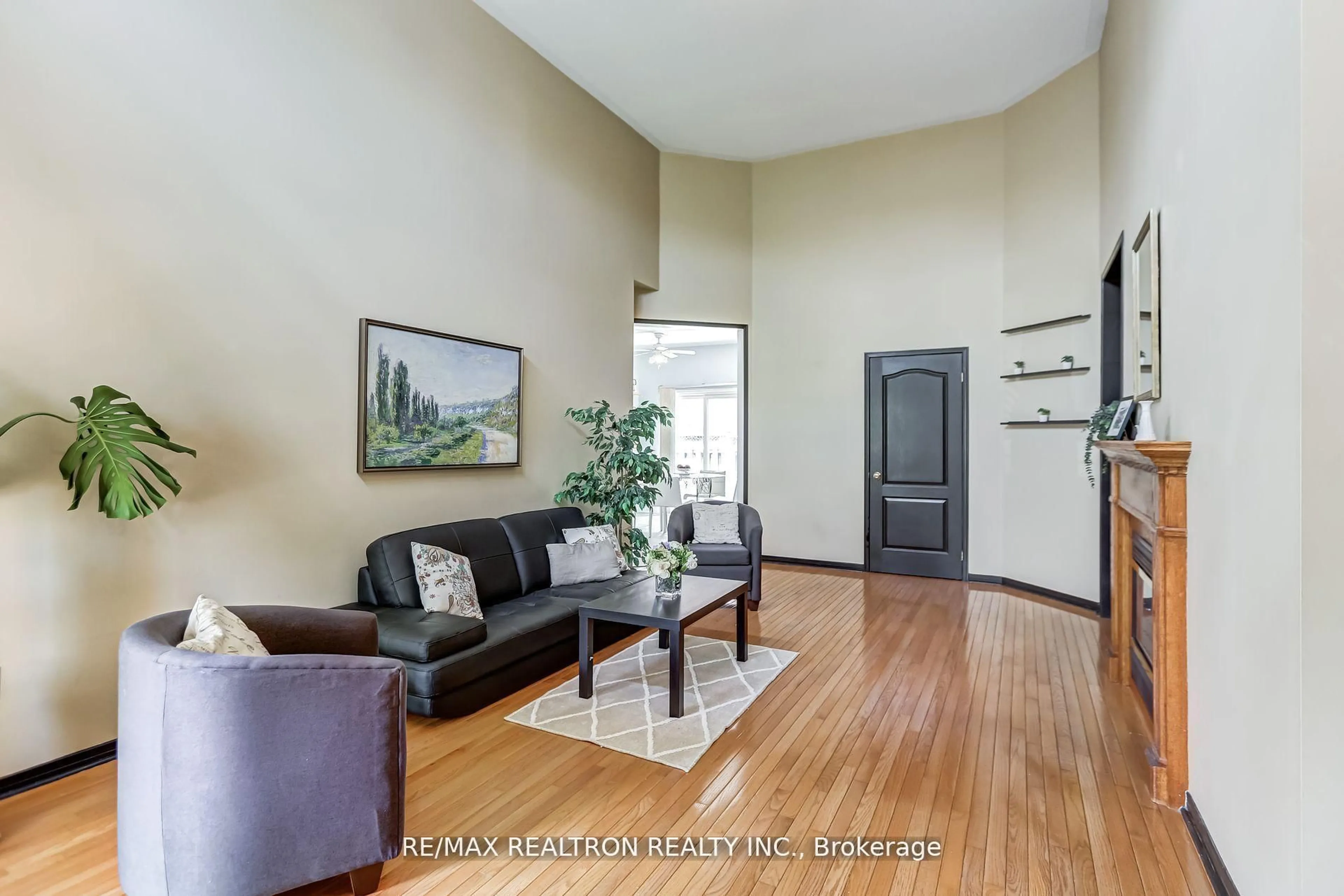 Living room with furniture, unknown for 61 Manorwood Dr, Markham Ontario L6C 2S2