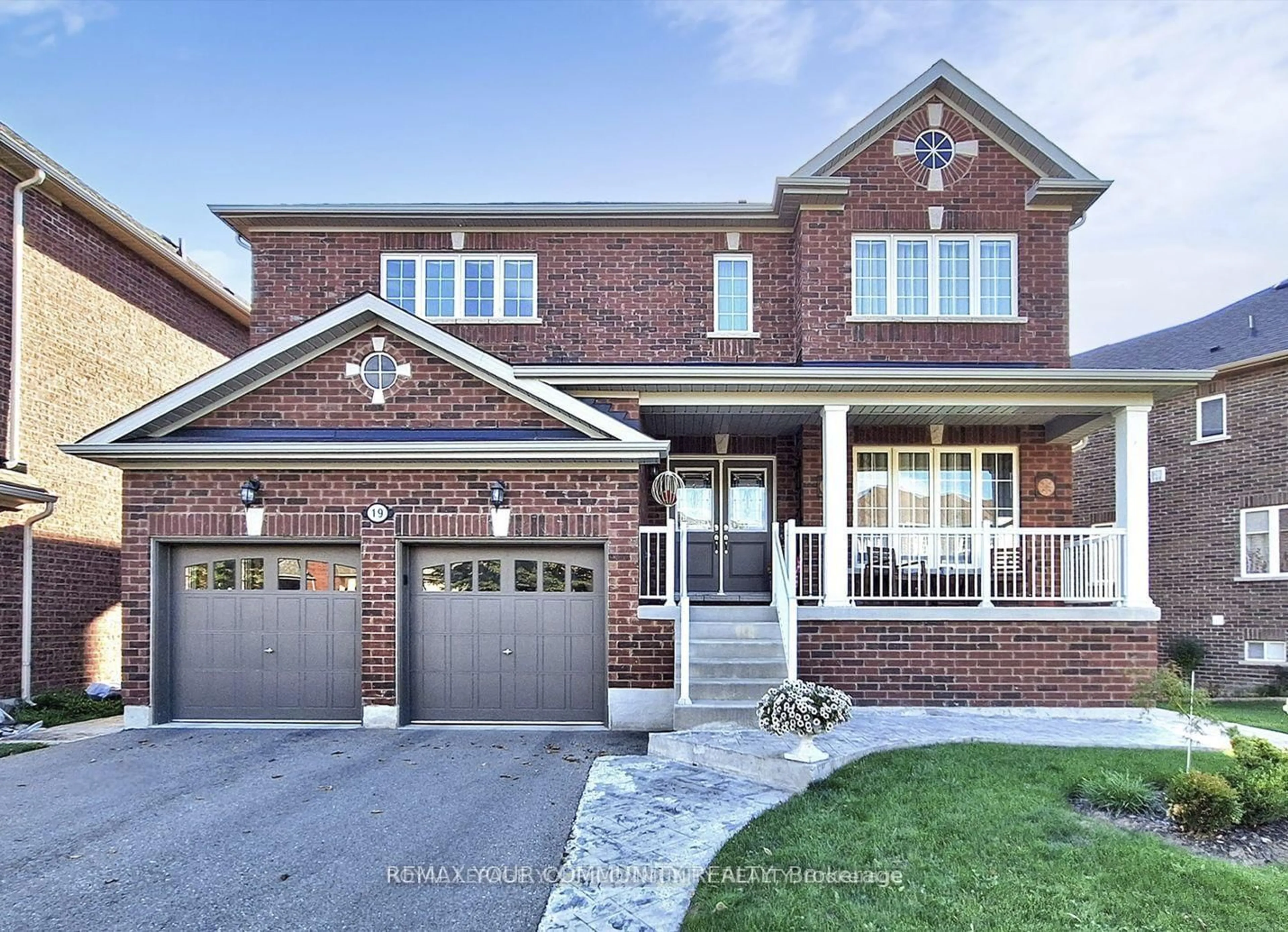 Home with brick exterior material, street for 19 Richmond Park Dr, Georgina Ontario L4P 0H2