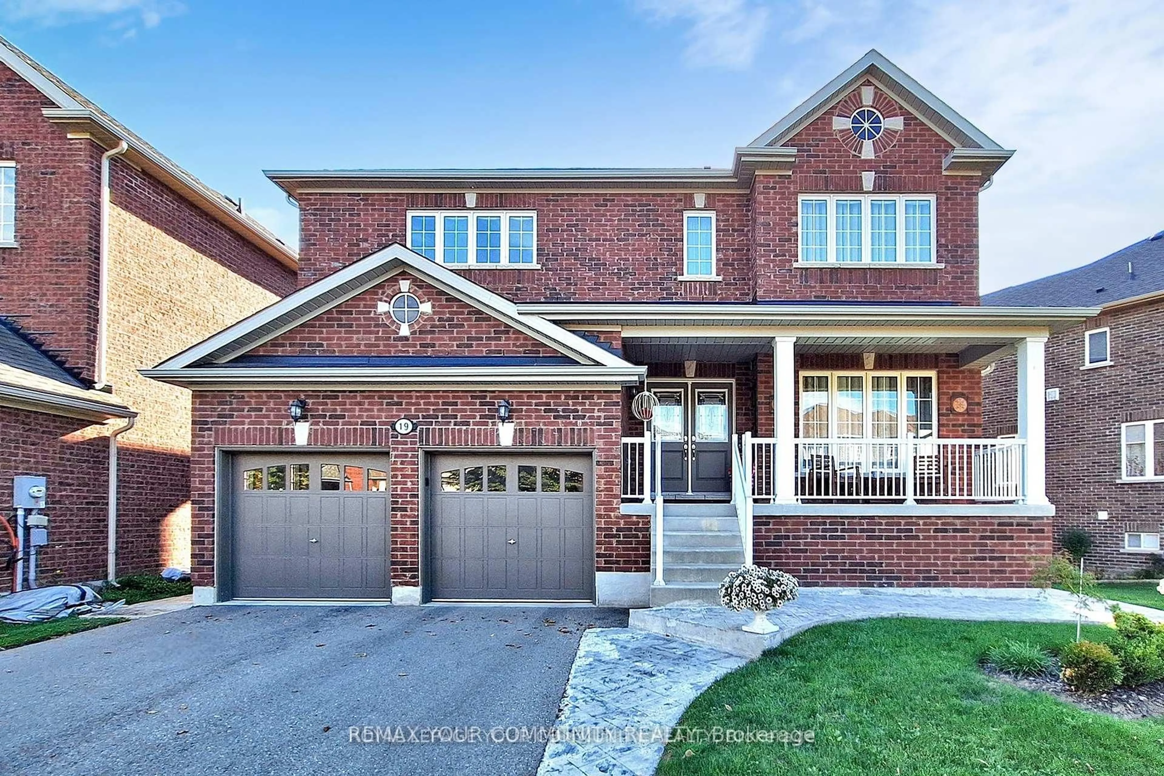 Home with brick exterior material, street for 19 Richmond Park Dr, Georgina Ontario L4P 0H2