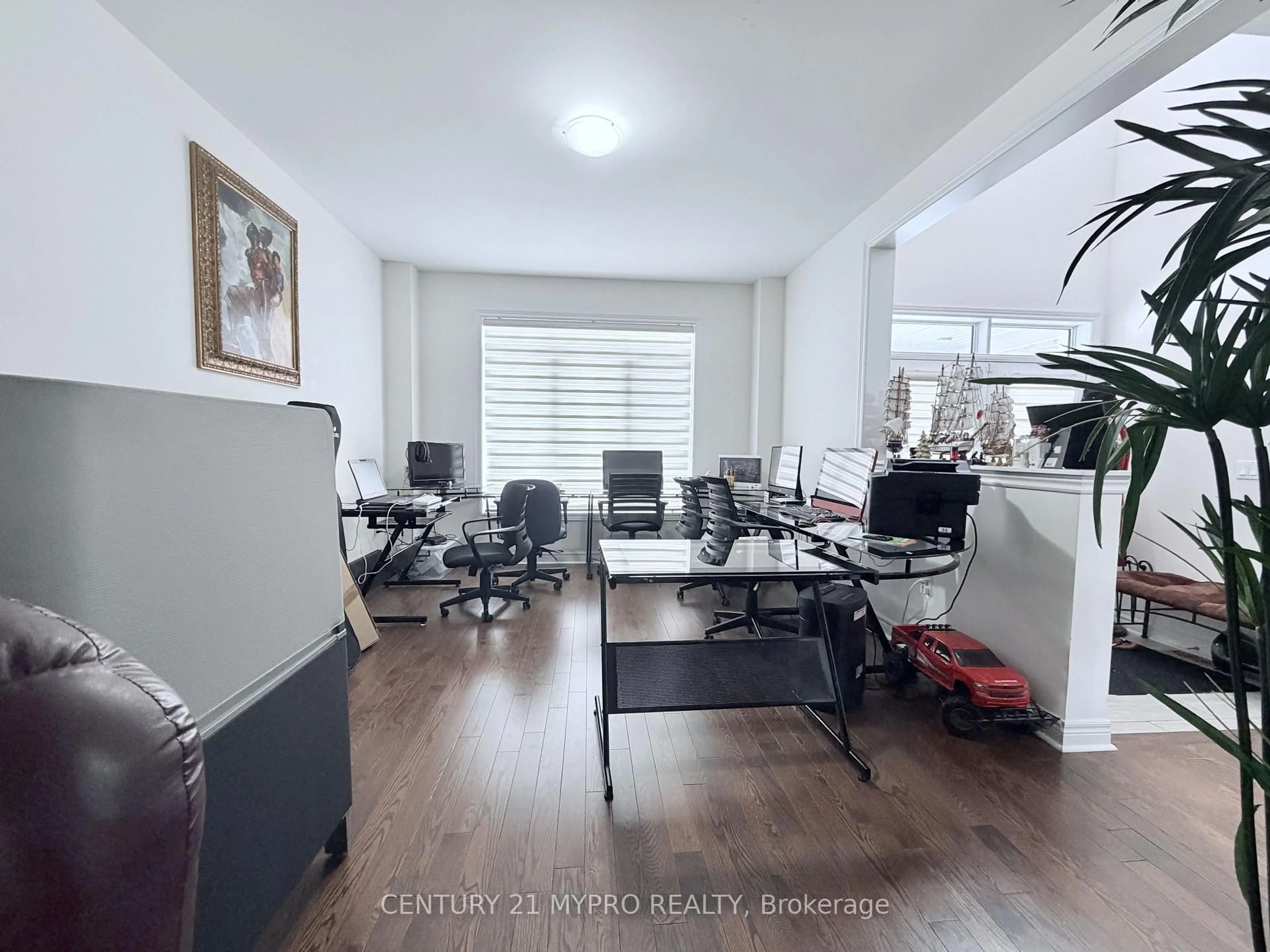 A pic of a room for 1450 Tomkins Rd, Innisfil Ontario L9S 0M8