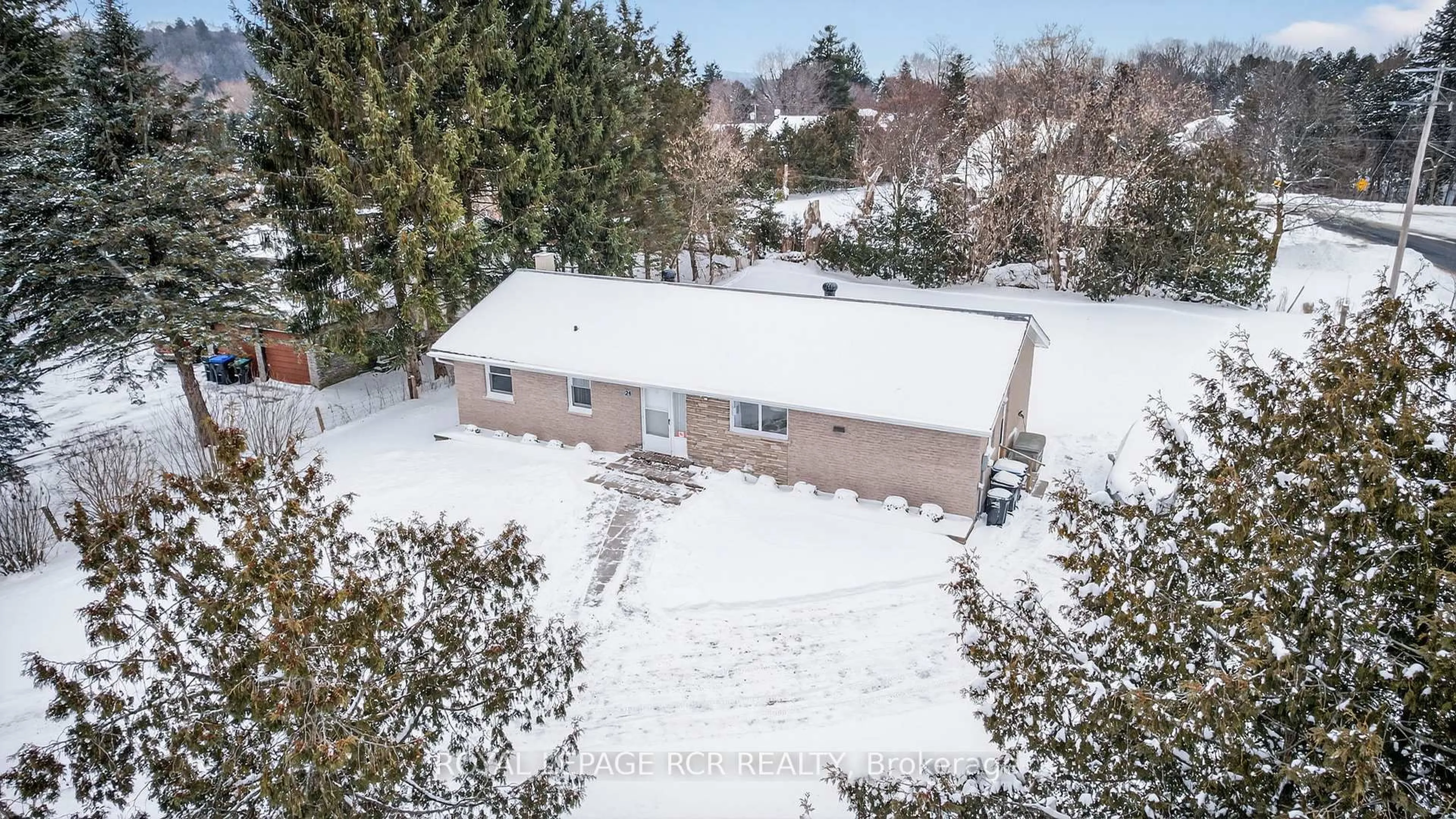 A pic from outside/outdoor area/front of a property/back of a property/a pic from drone, unknown for 24 Drummond St, Adjala-Tosorontio Ontario L0G 1L0
