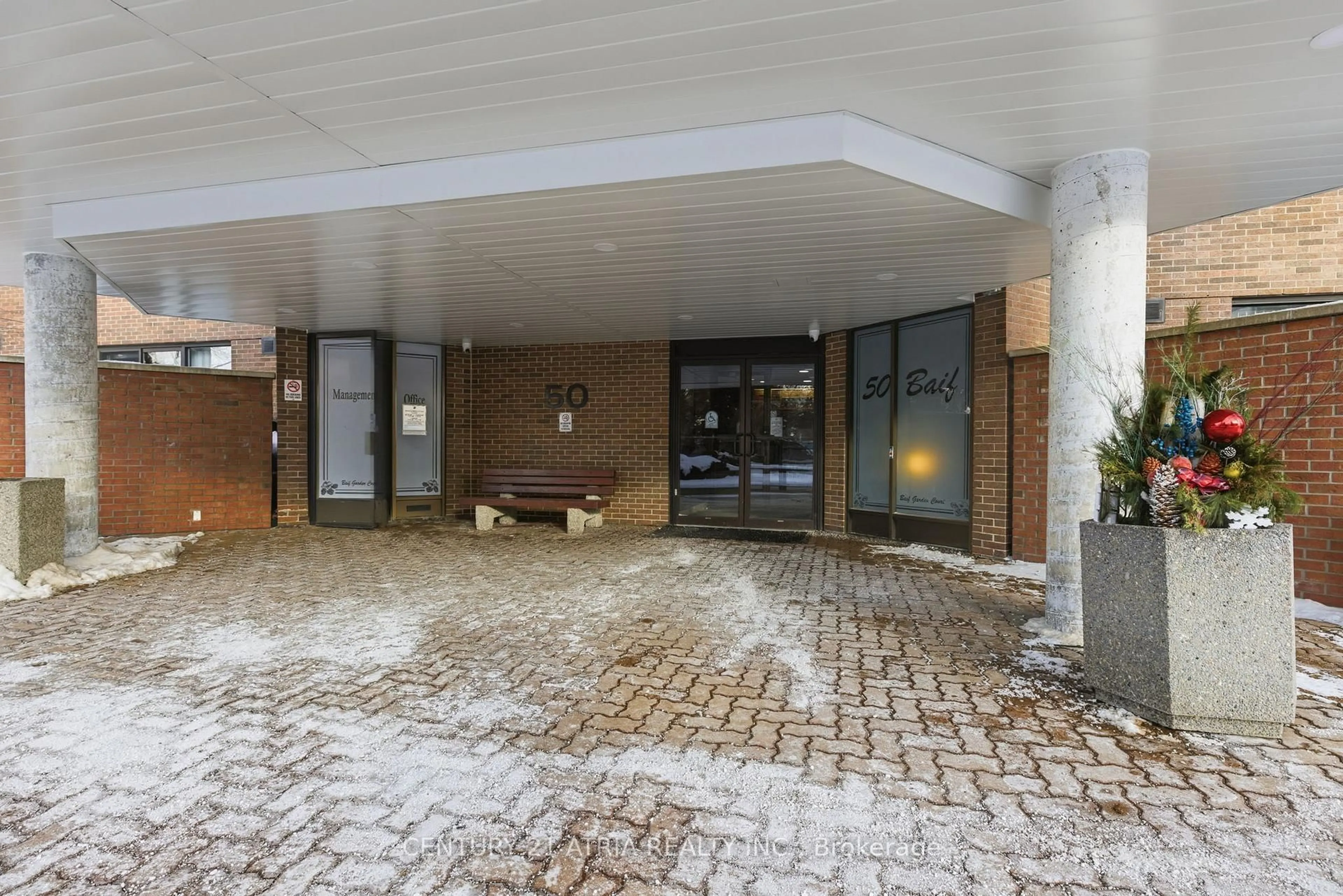 Lobby for 50 Baif Blvd #909, Richmond Hill Ontario L4C 5L1