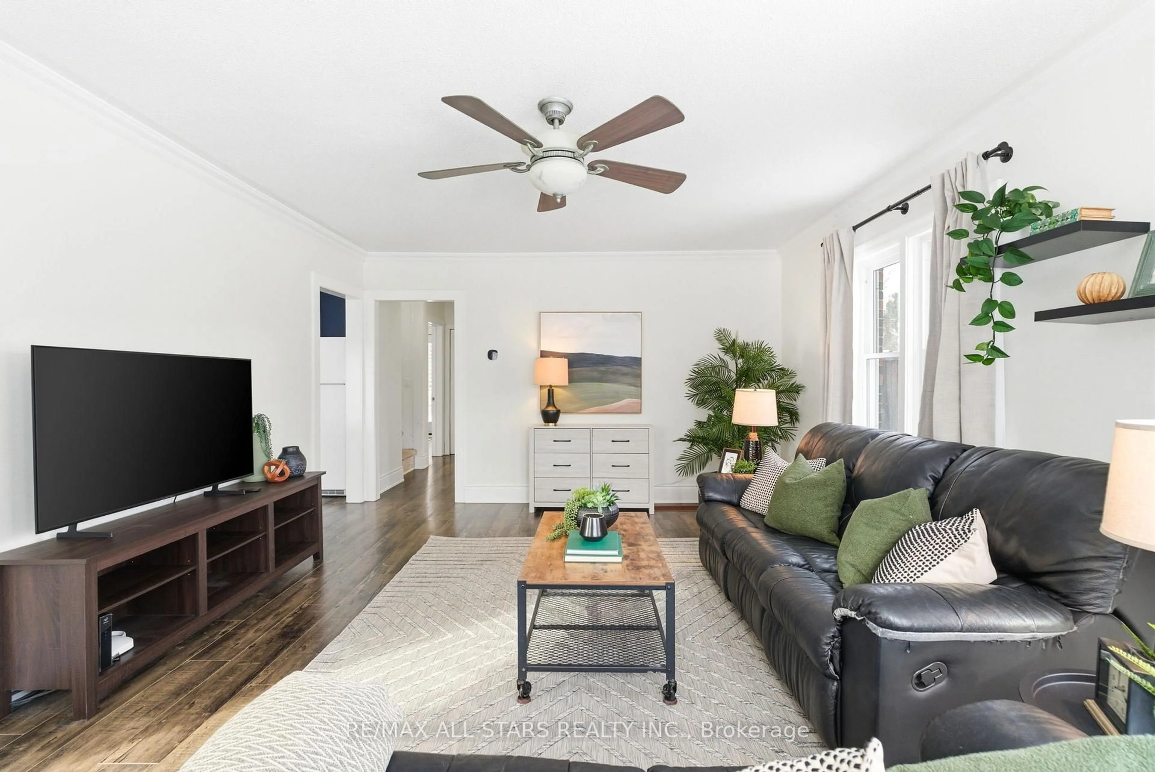 Living room with furniture, unknown for 34 River St, Brock Ontario L0C 1H0