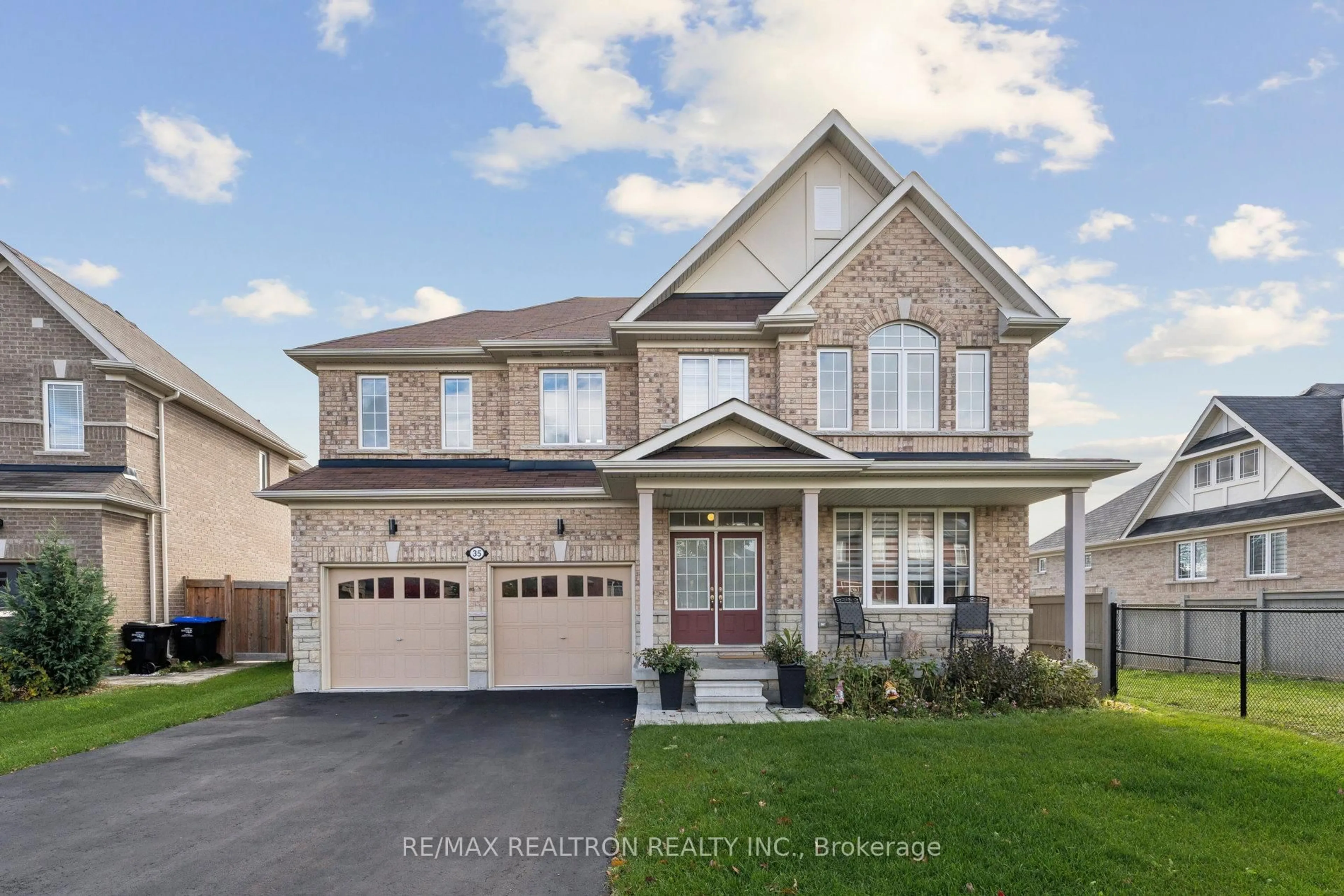 Home with brick exterior material, street for 35 Webb Tr, New Tecumseth Ontario L0G 1W0