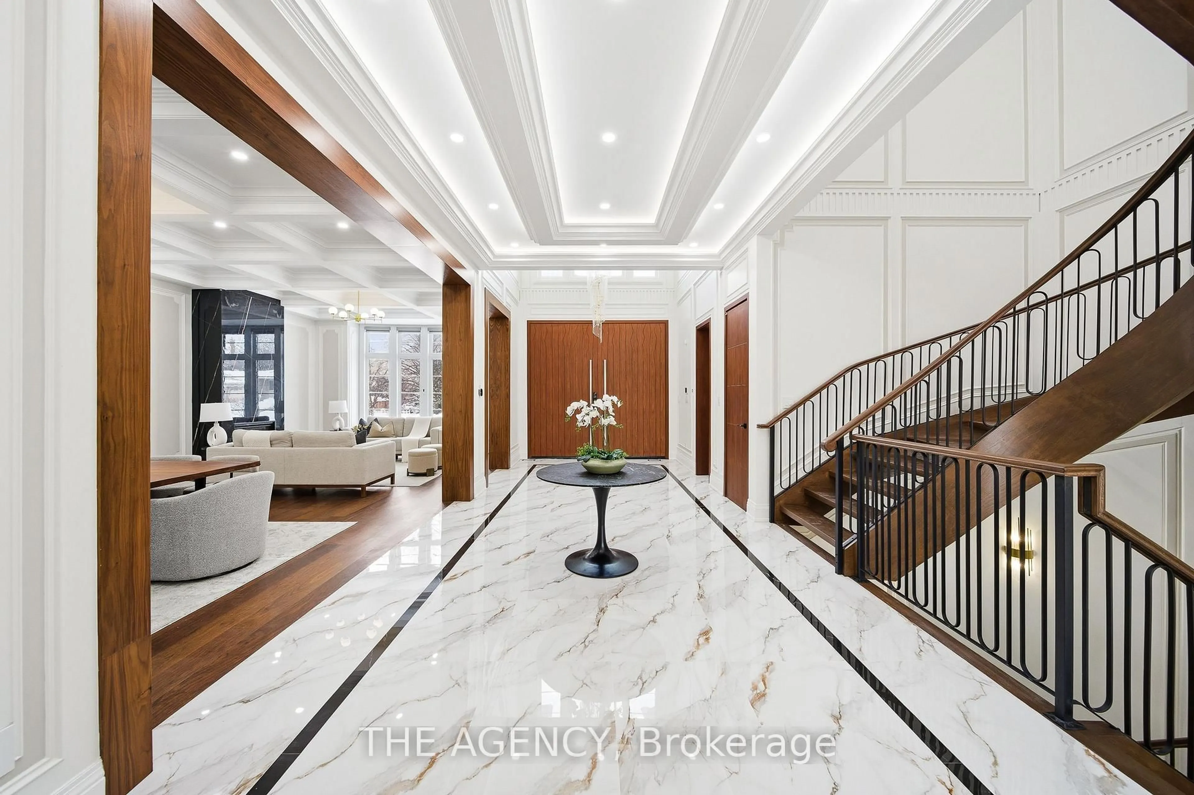 Indoor foyer for 221 Burton Grove, King Ontario L7B 1C7