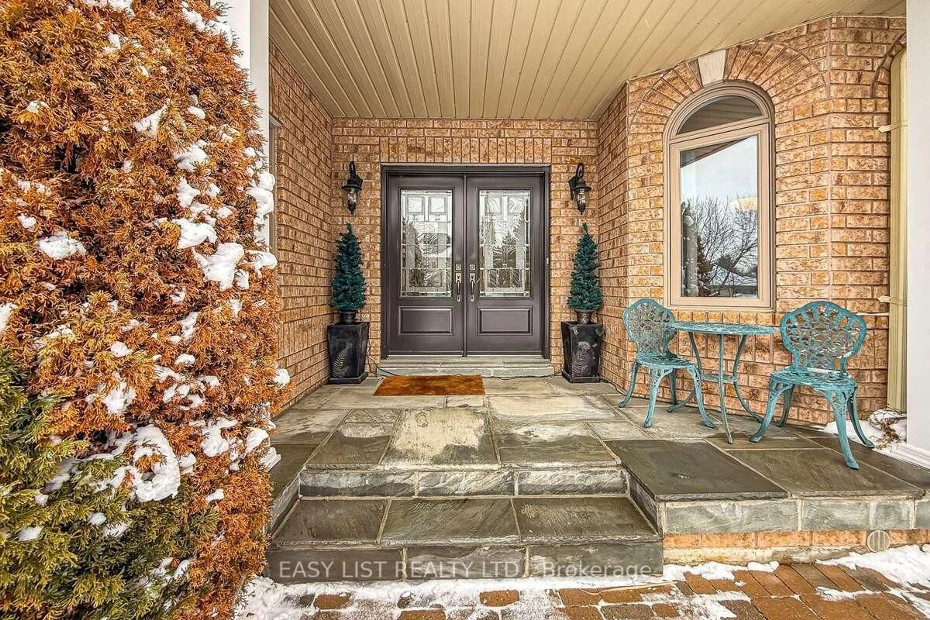 Indoor entryway for 37 Nevada Cres, Vaughan Ontario L6A 2V5