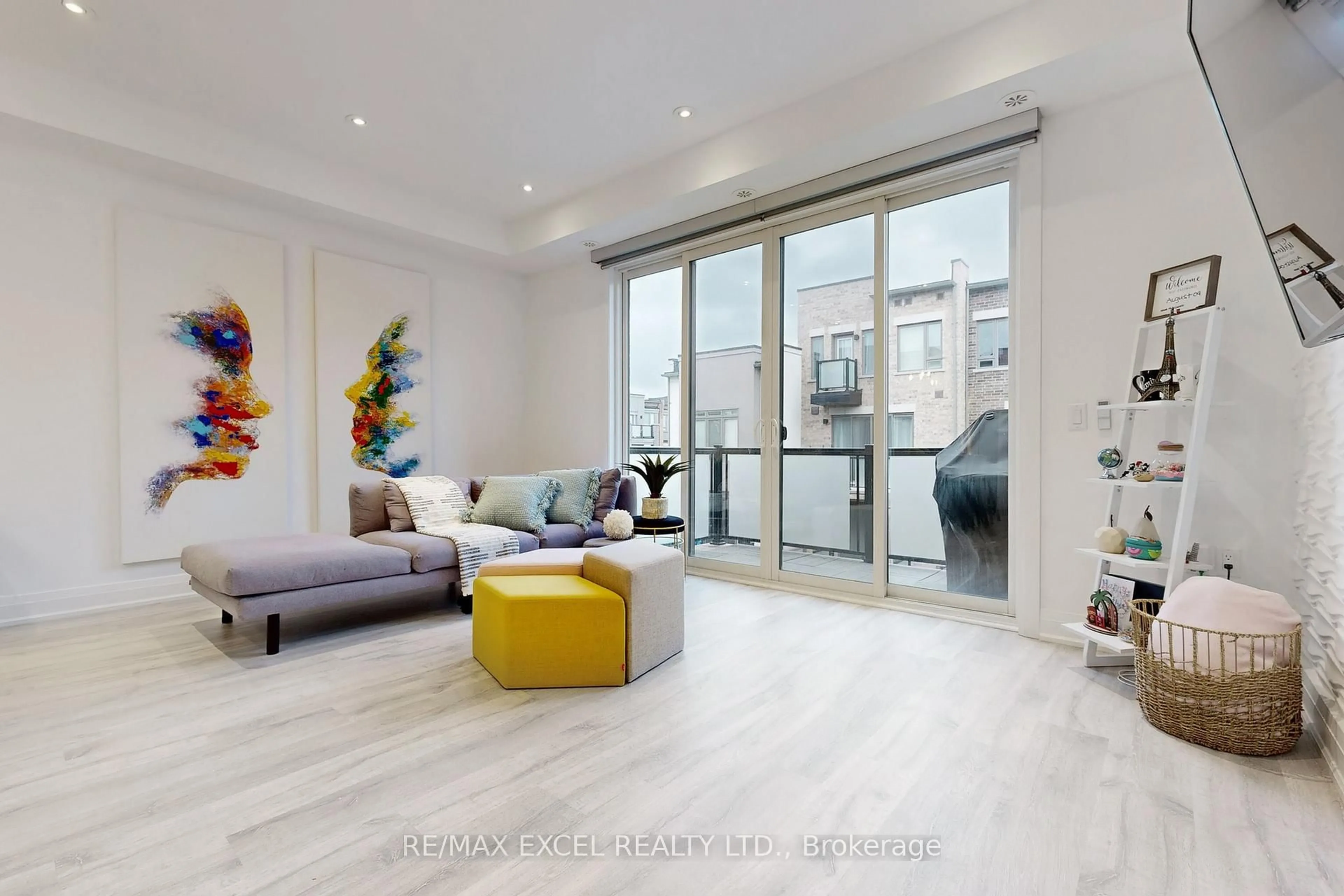 Living room with furniture, unknown for 80 Harold Lawrie Lane, Markham Ontario L3T 0E8