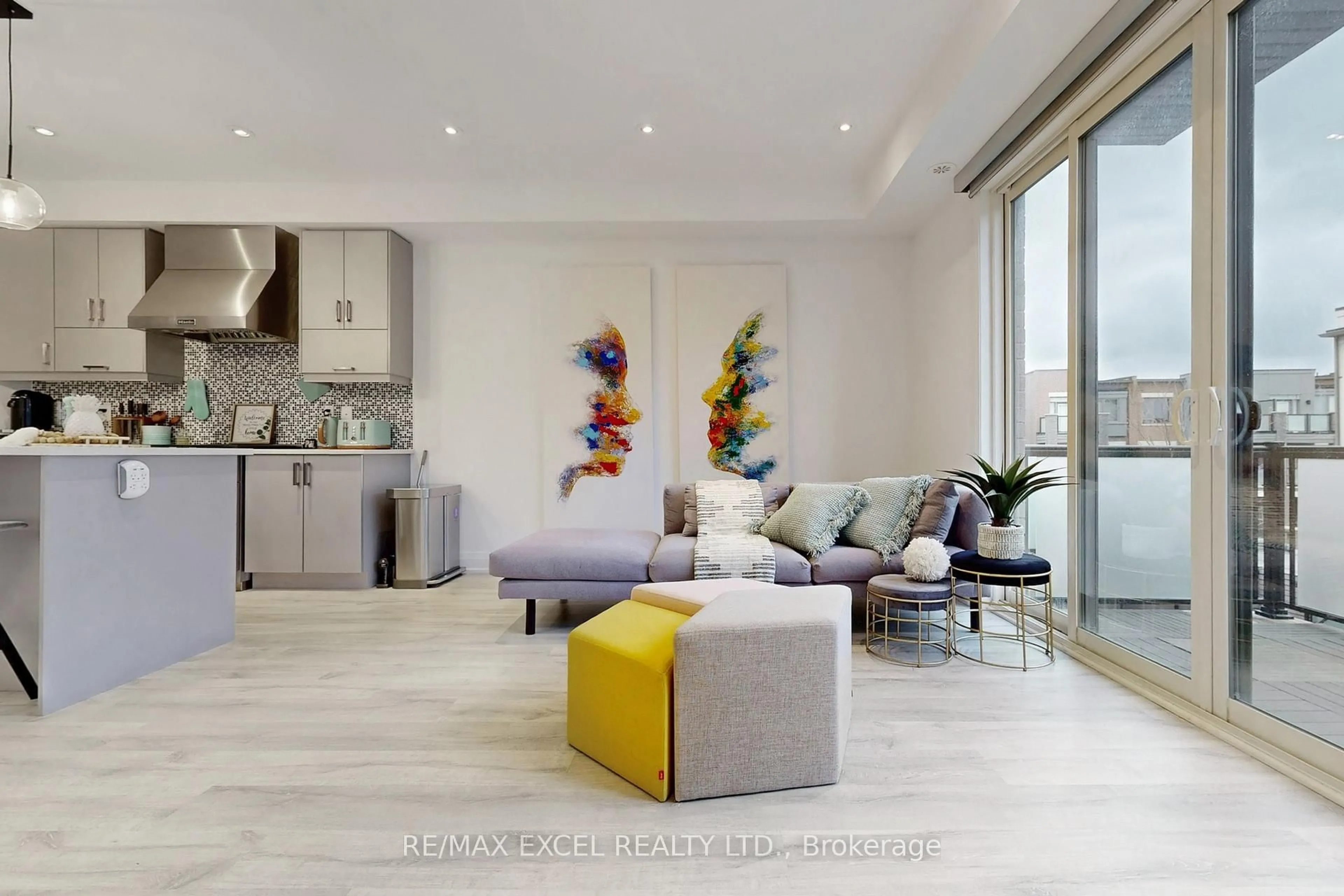 Living room with furniture, unknown for 80 Harold Lawrie Lane, Markham Ontario L3T 0E8