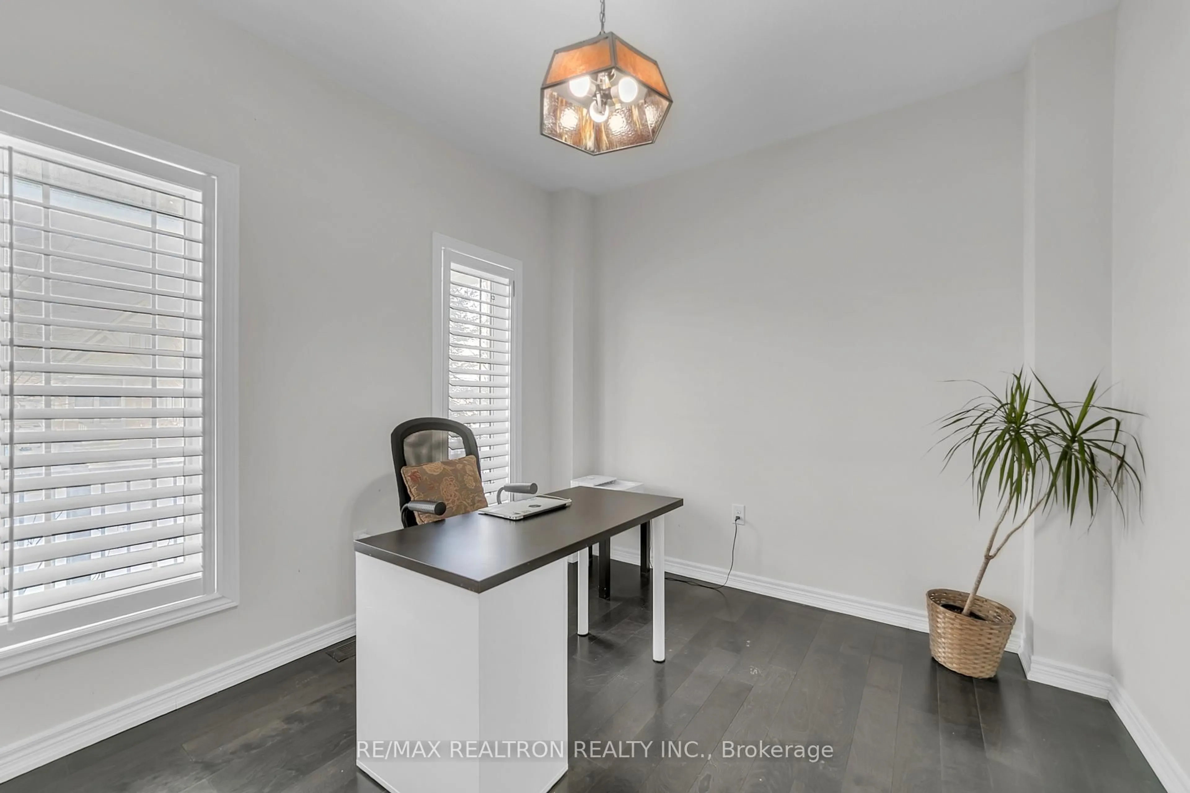 Unknown for 46 Carness Cres, Georgina Ontario L4P 0B8