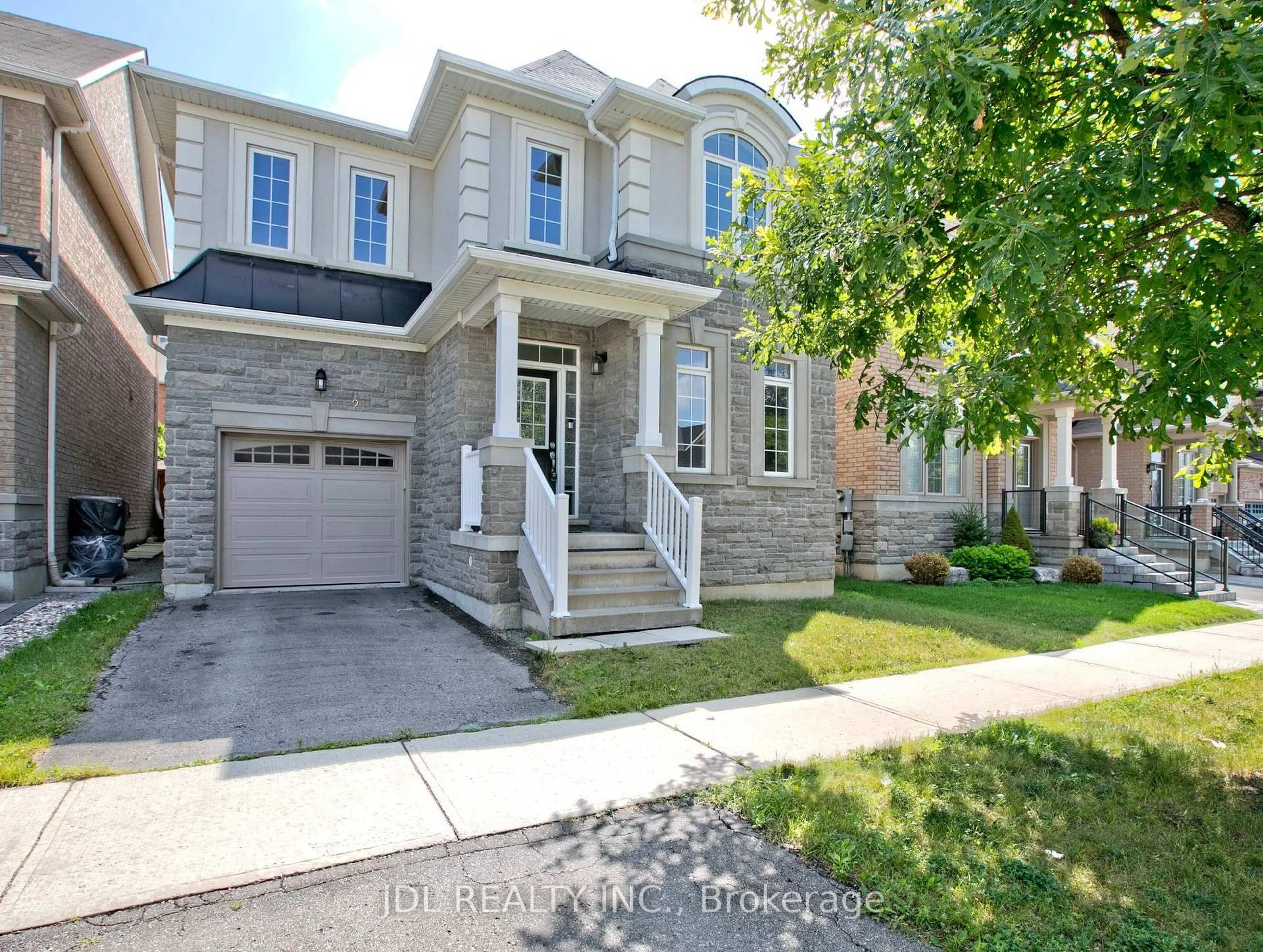 Home with brick exterior material, street for 21 Wozniak Cres, Markham Ontario L6E 0L4