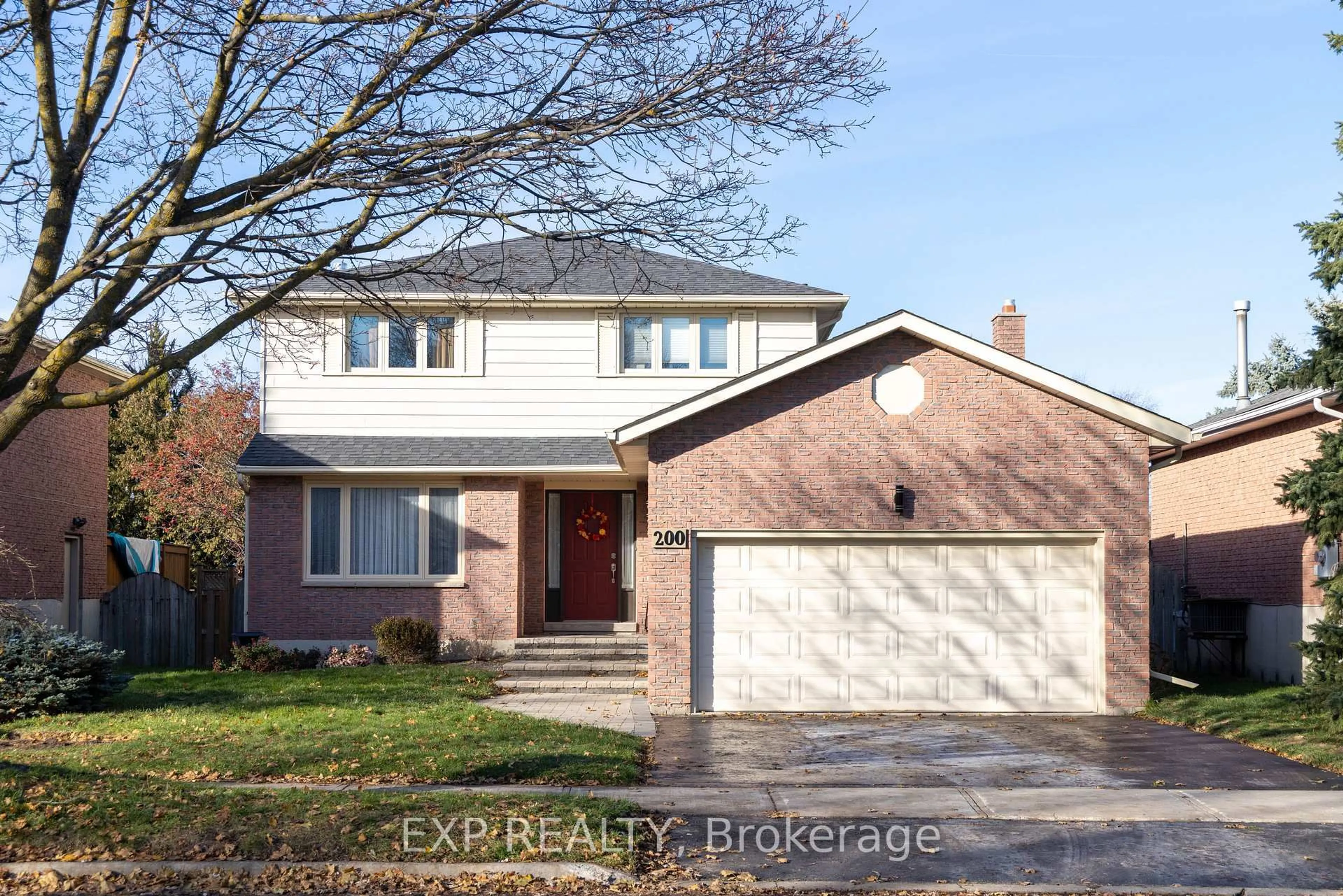 Home with brick exterior material, street for 200 Biscayne Blvd, Georgina Ontario L4P 3L5