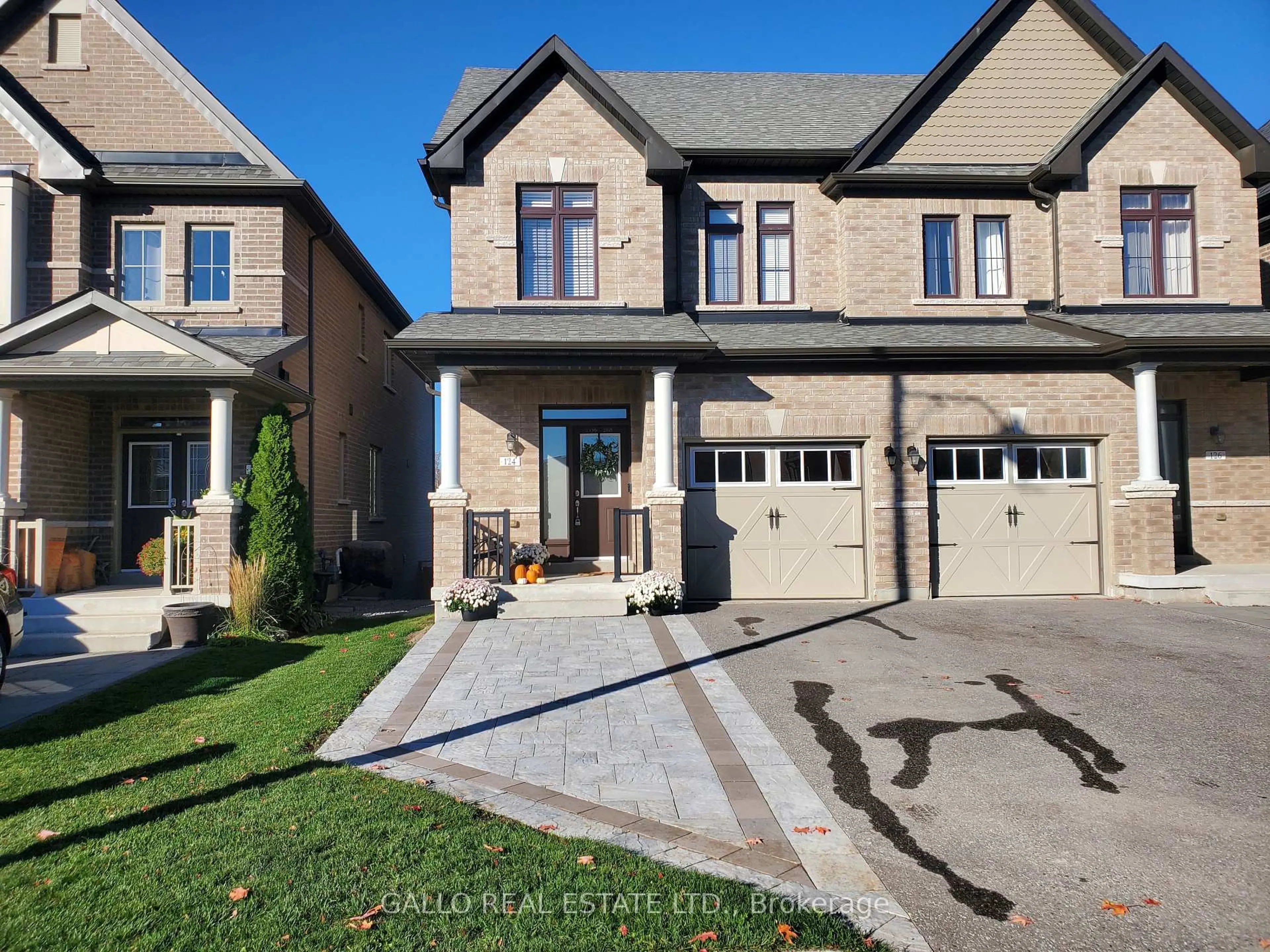 Home with brick exterior material, street for 124 Countryman Rd, East Gwillimbury Ontario L9N 0N8