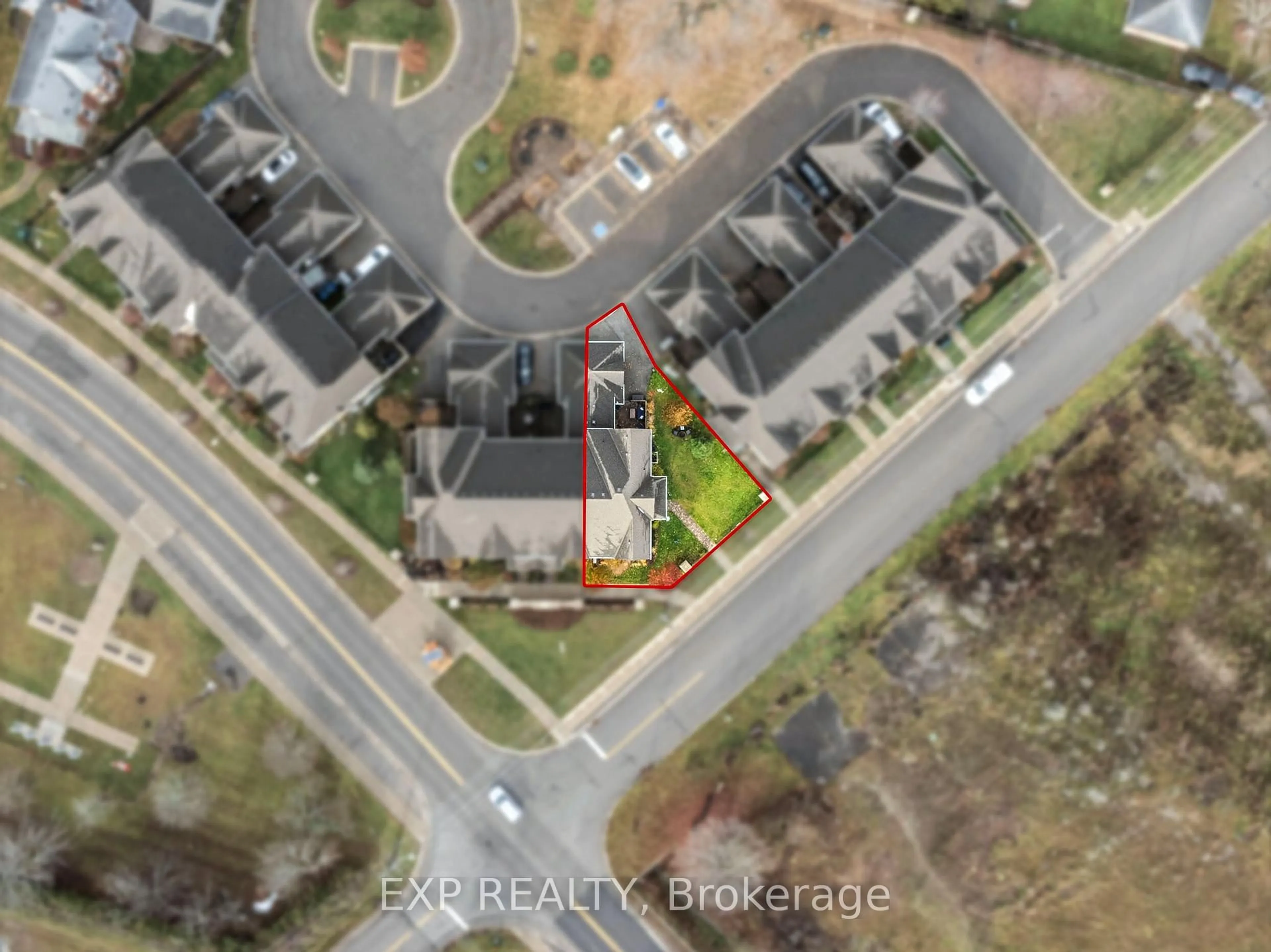 A pic from outside/outdoor area/front of a property/back of a property/a pic from drone, unknown for 7 Vita Stephanie Crt, Georgina Ontario L0E 1R0