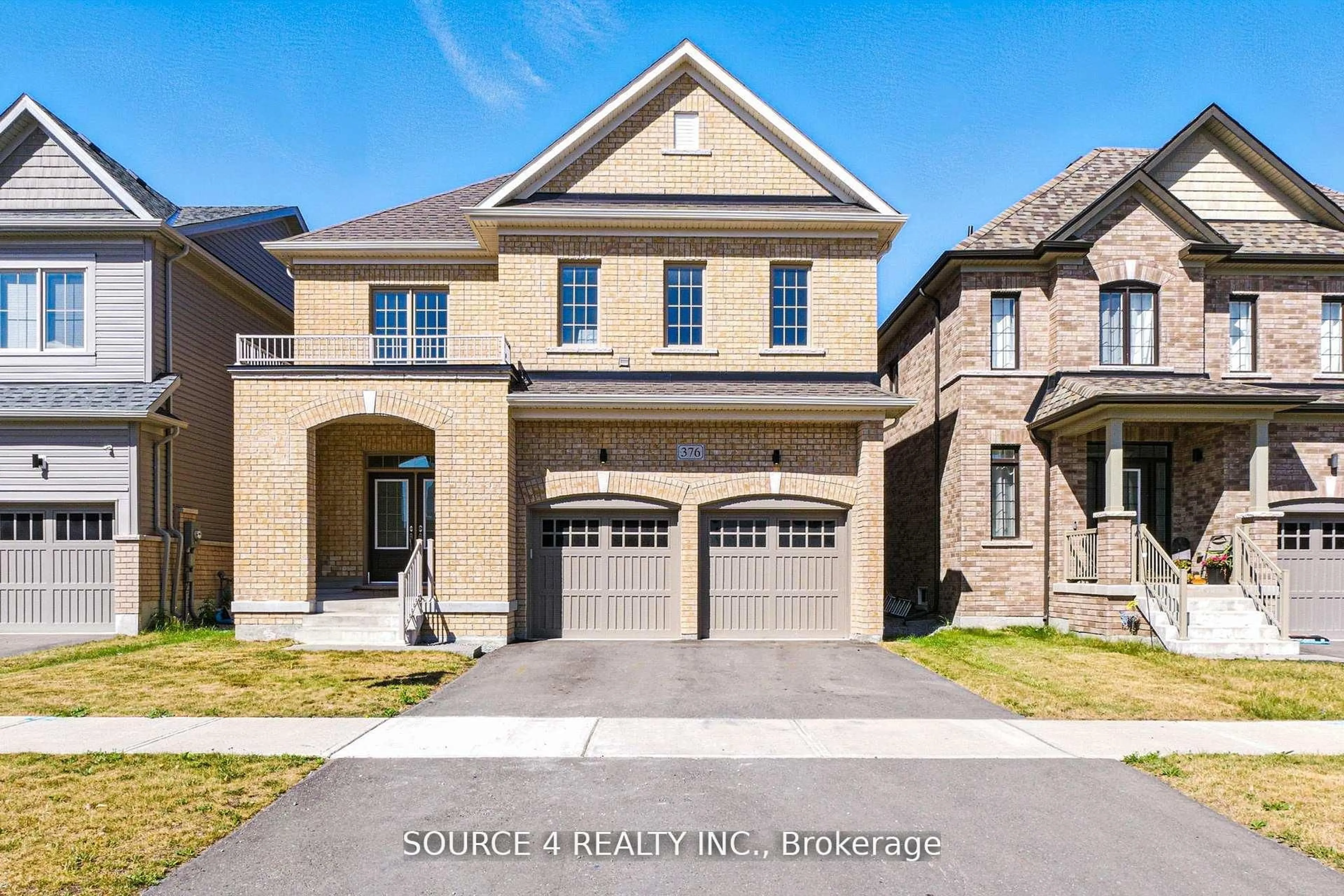 Home with brick exterior material, street for 376 Danny Wheeler Blvd, Georgina Ontario L4P 0K2