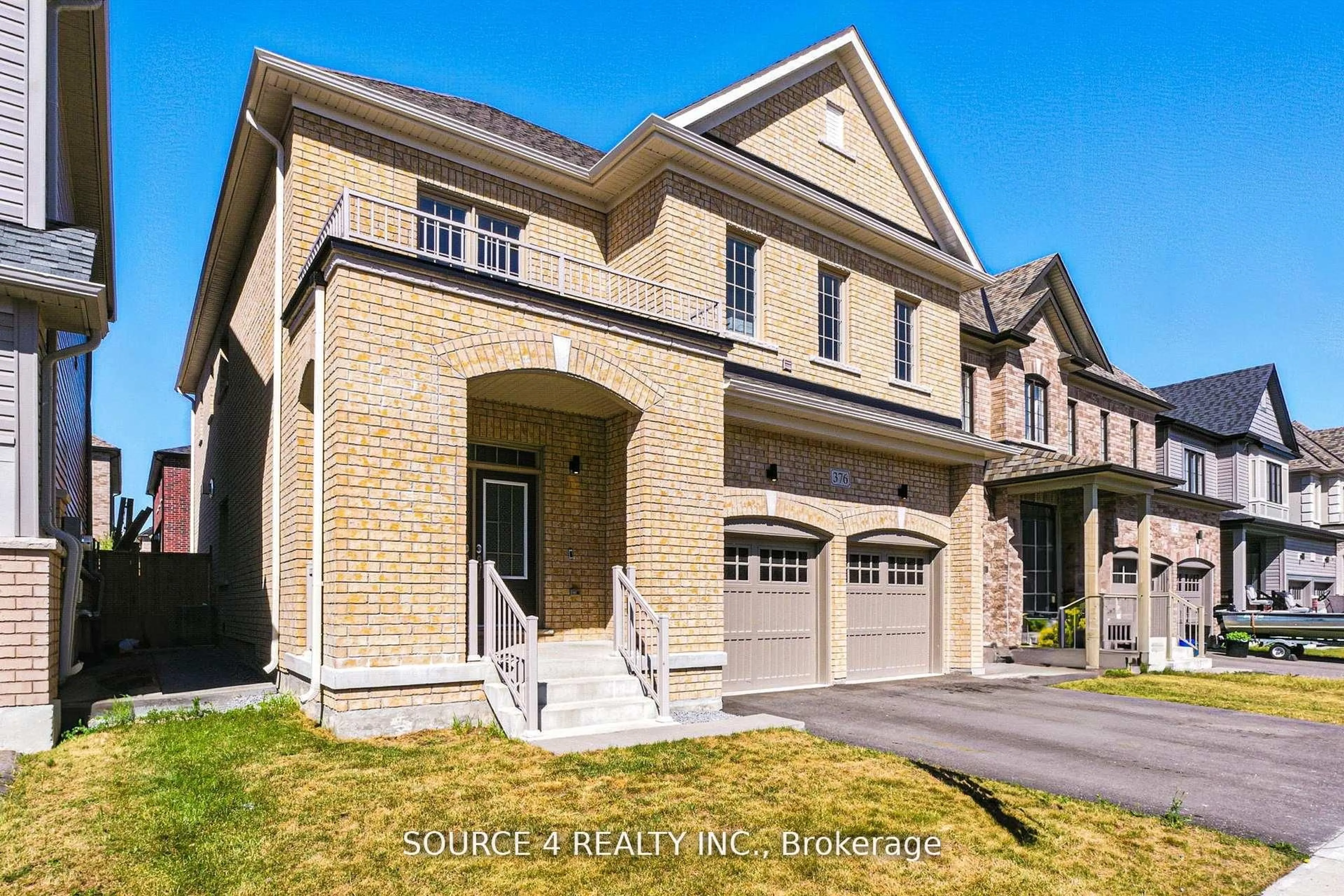 Home with brick exterior material, street for 376 Danny Wheeler Blvd, Georgina Ontario L4P 0K2