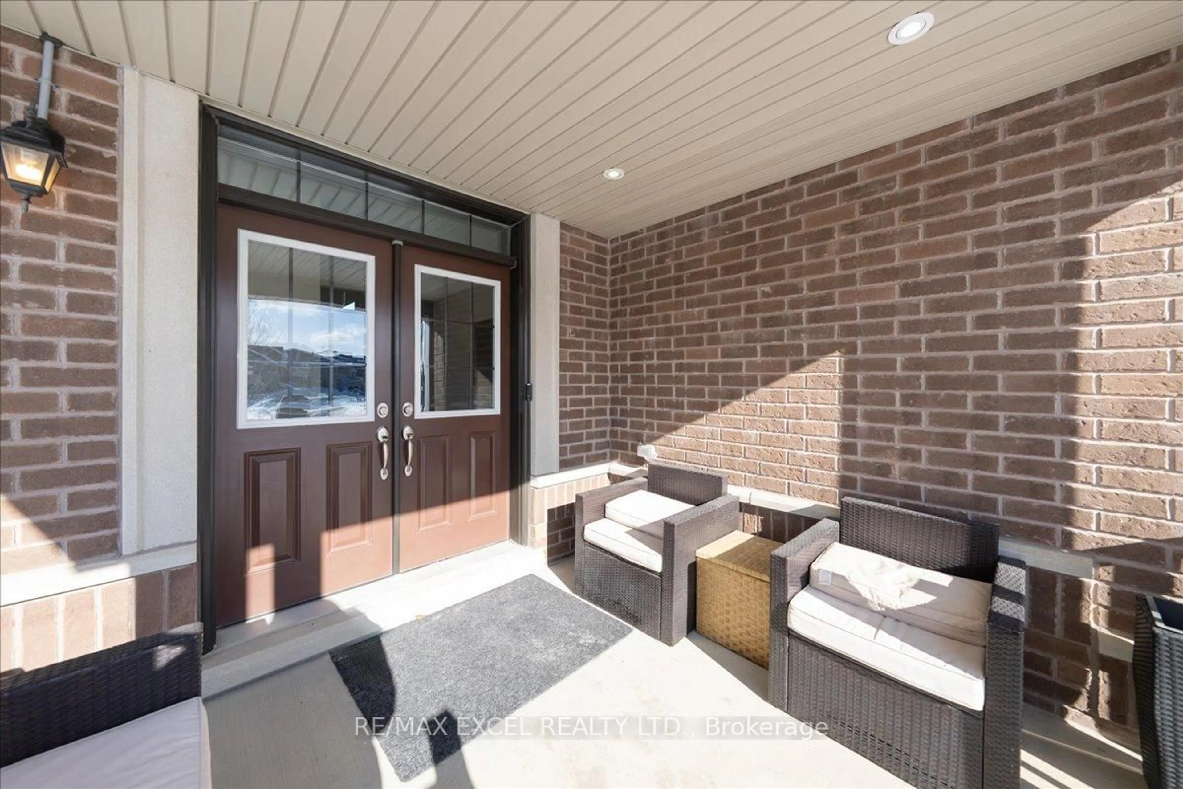 Unknown for 10 Deer Pass Rd, East Gwillimbury Ontario L9N 0L6