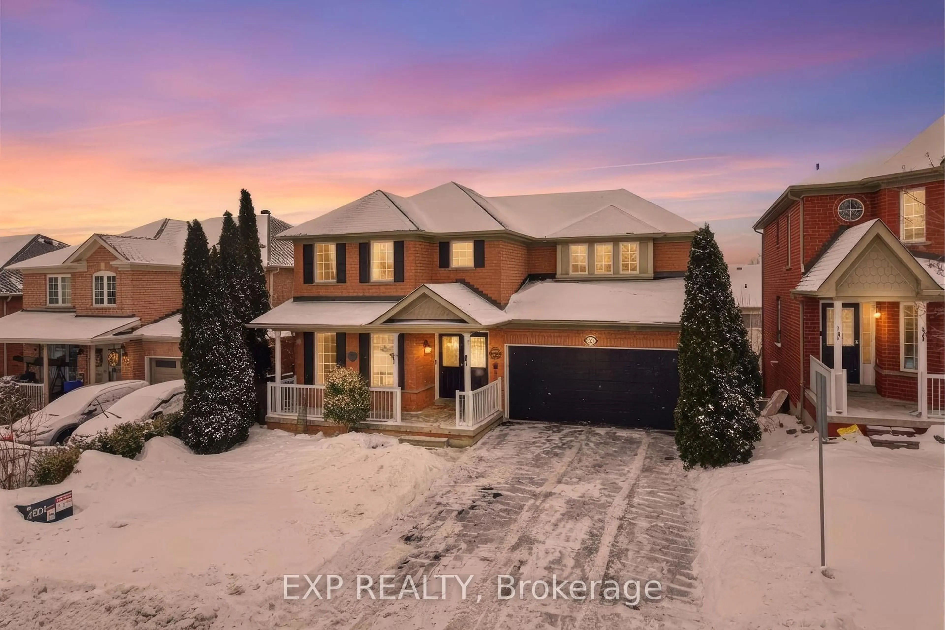 A pic from outside/outdoor area/front of a property/back of a property/a pic from drone, street for 70 Brecken Dr, Georgina Ontario L4P 4A7