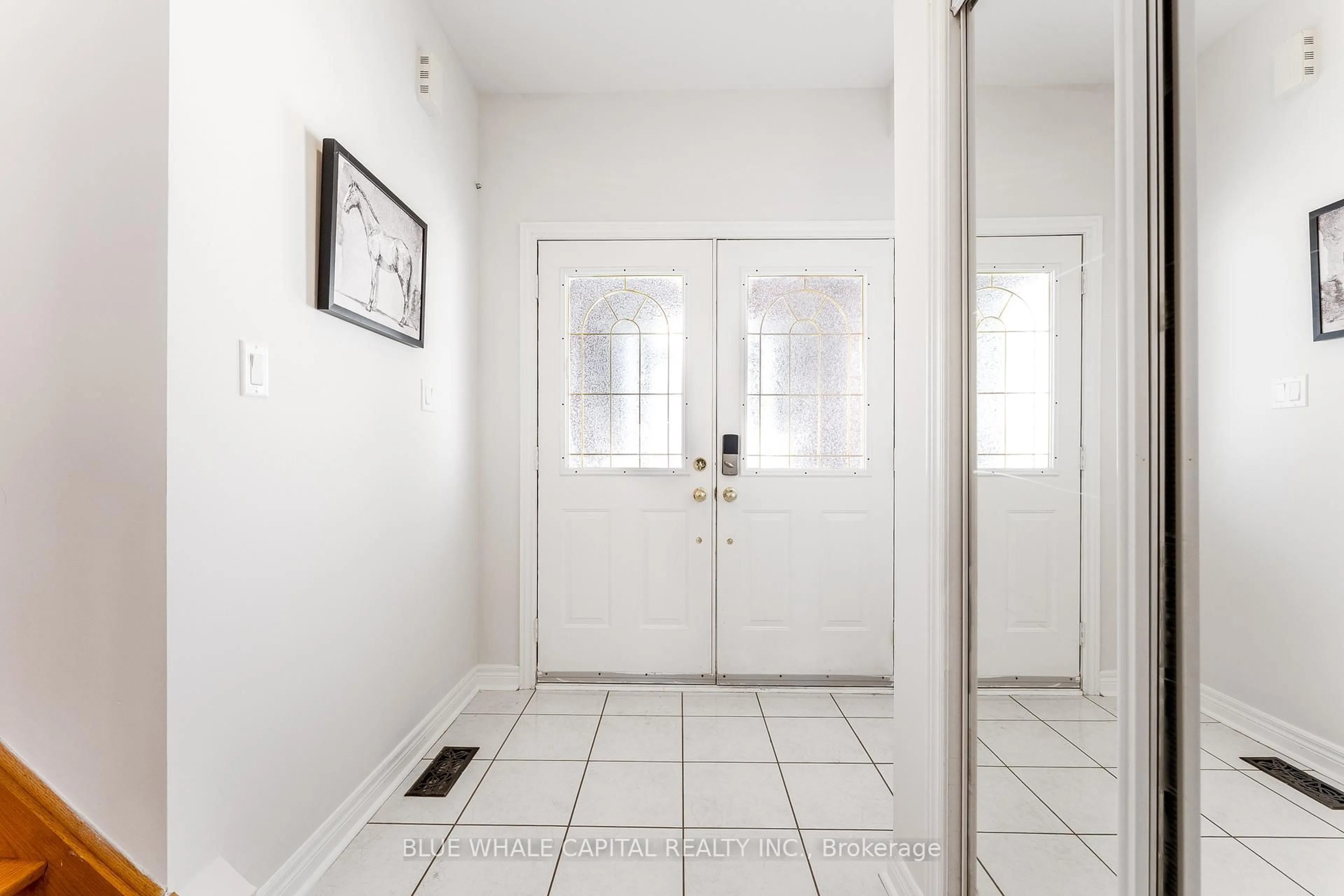Indoor entryway for 11 Pamgrey Rd, Markham Ontario L6E 1X5