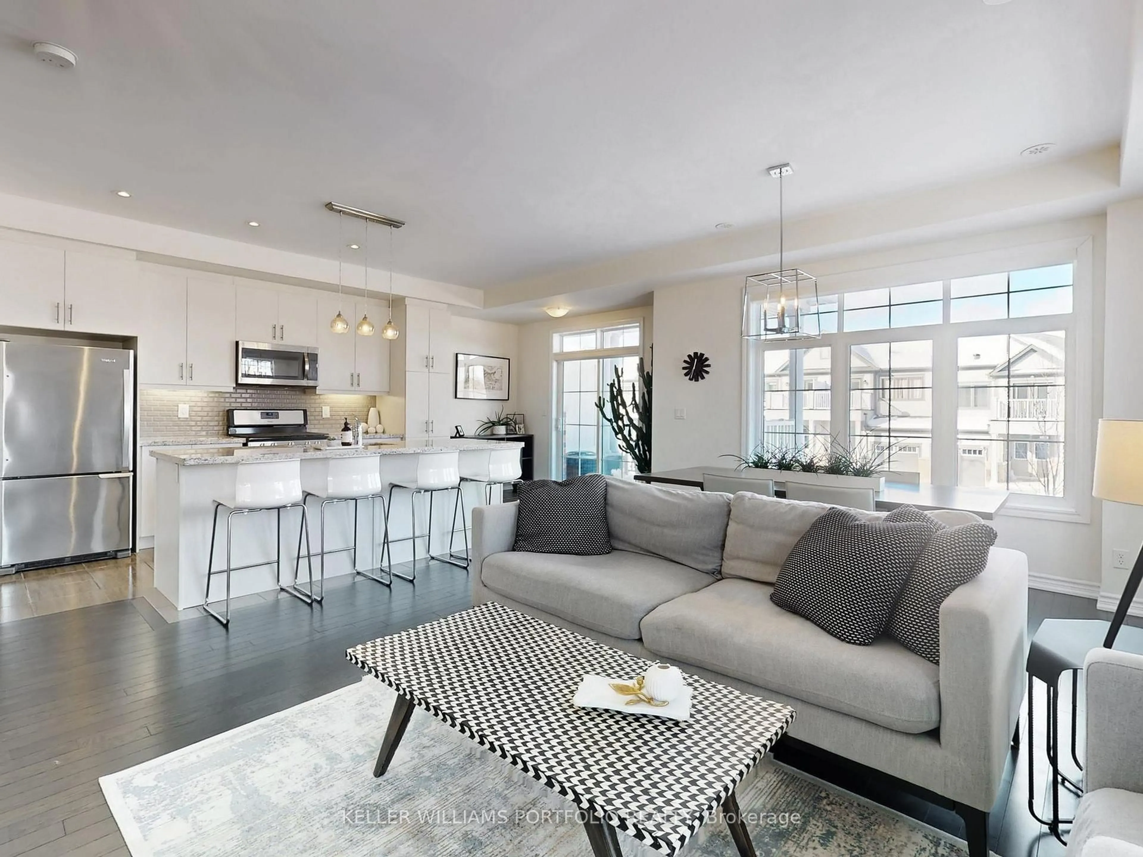 Living room with furniture, unknown for 53 Blackpool Lane, East Gwillimbury Ontario L9N 0R7