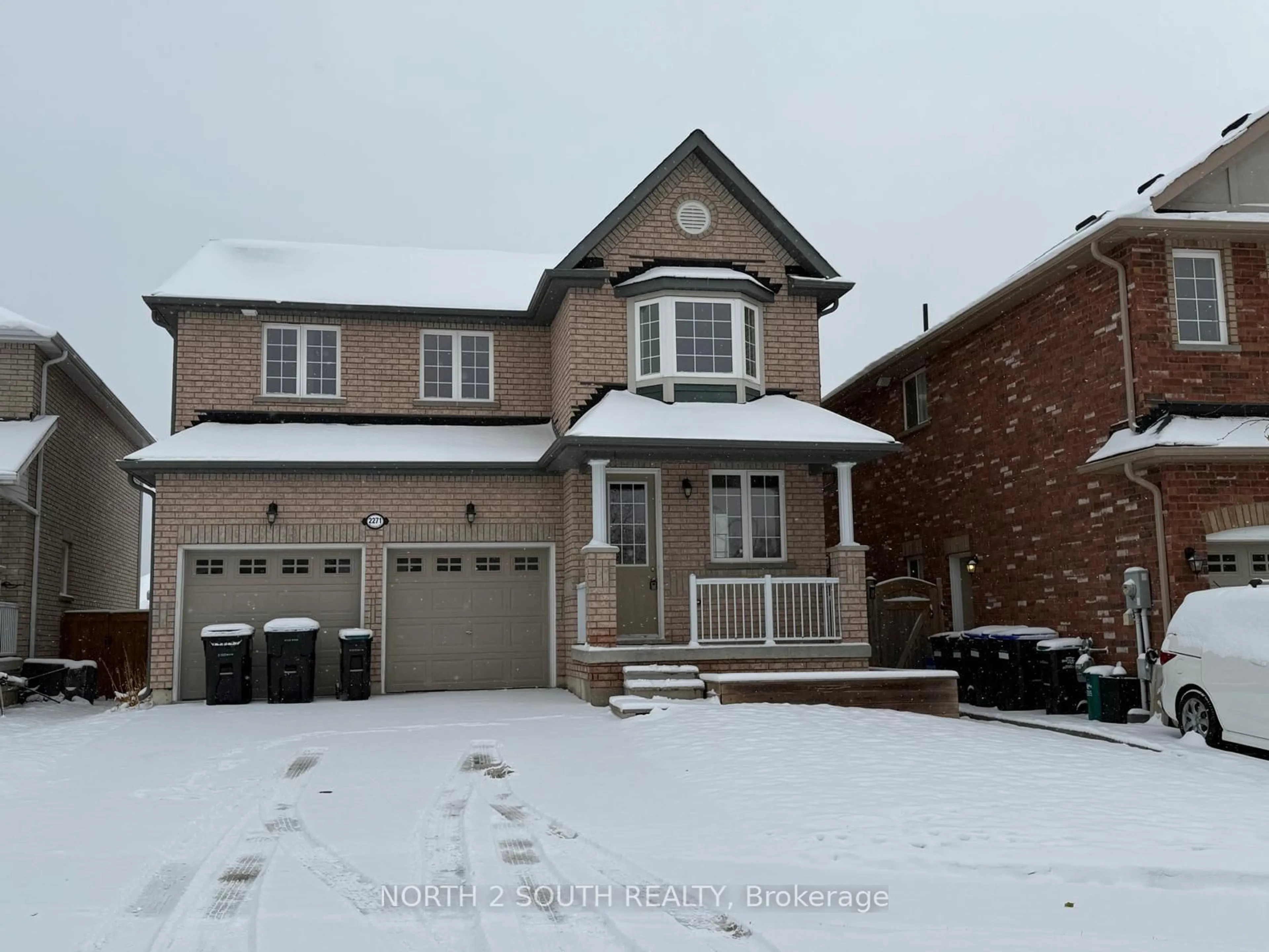 Home with brick exterior material, street for 2271 Whitewood Cres, Innisfil Ontario L9S 2B1