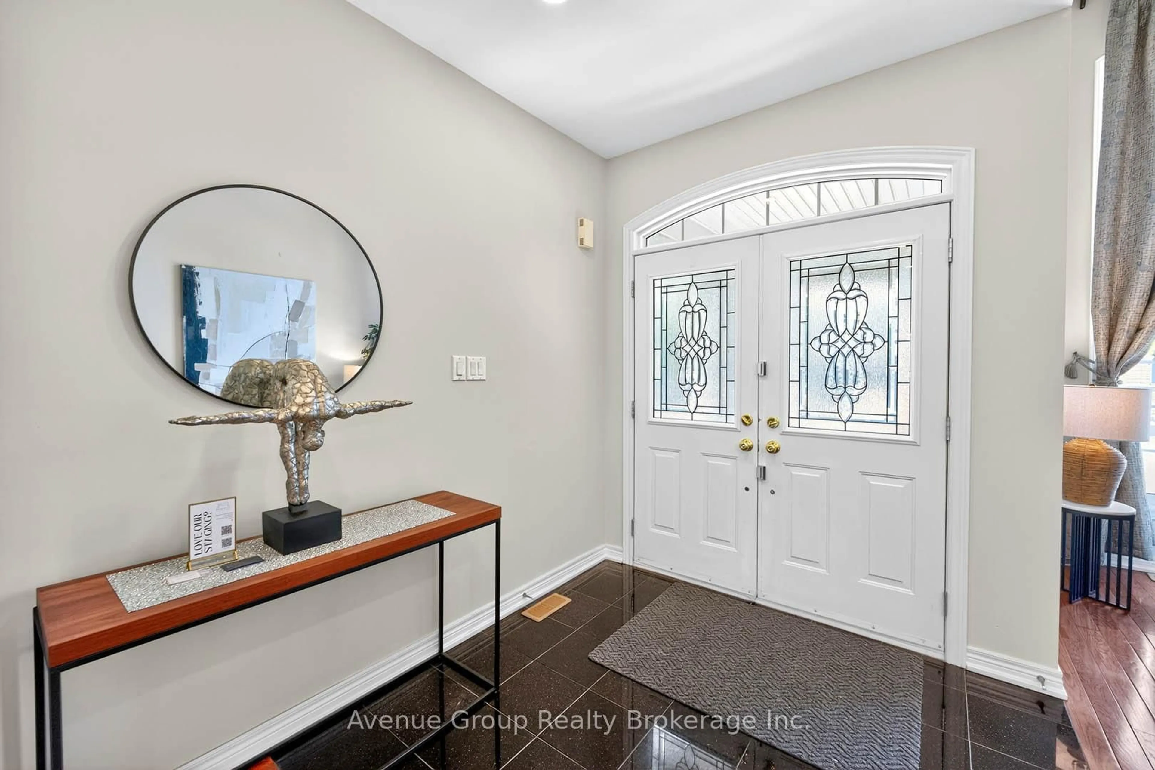 Indoor entryway for 17 Adastra Cres, Markham Ontario L6C 3G8