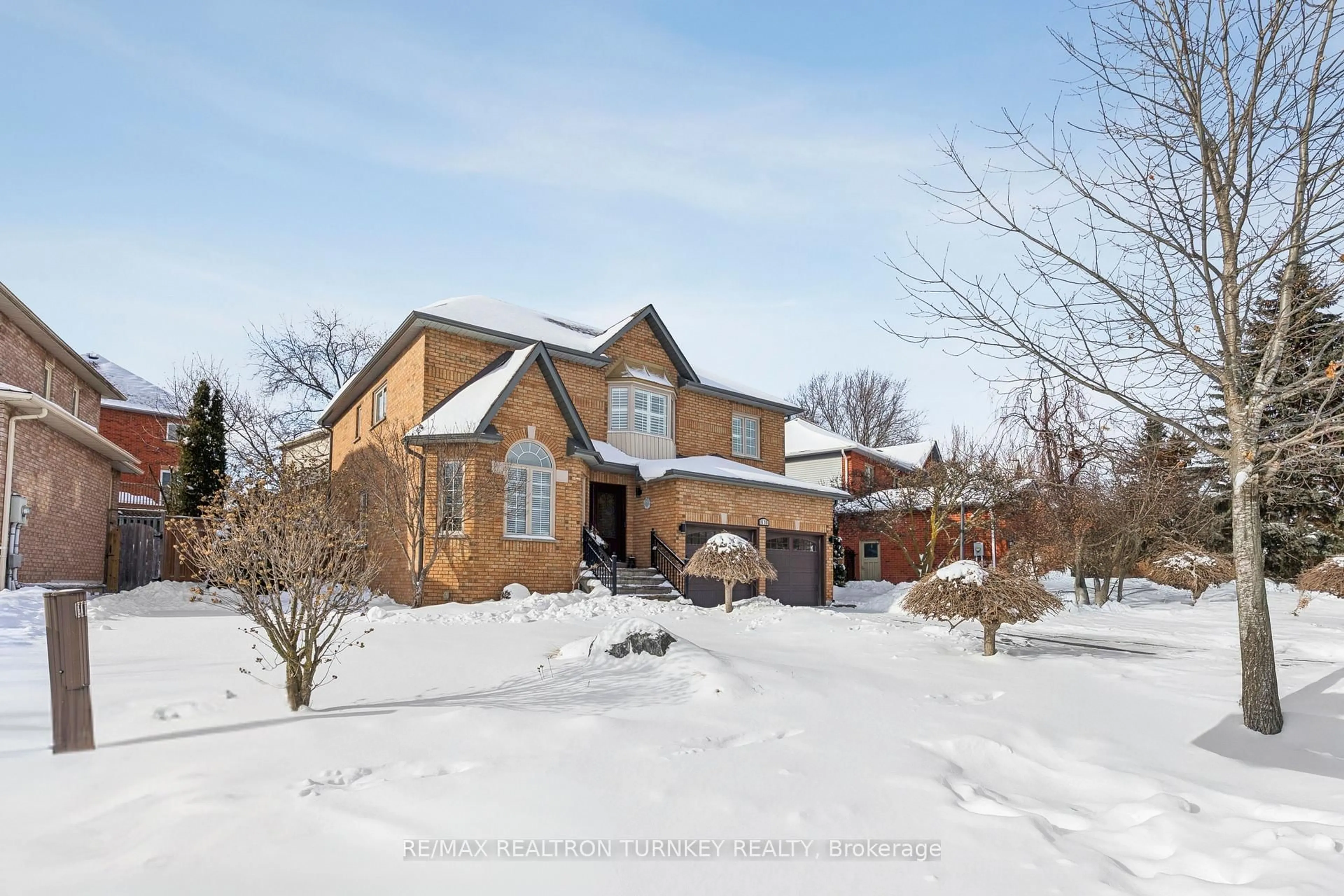 Unknown for 618 Ponting Pl, Newmarket Ontario L3X 1T4