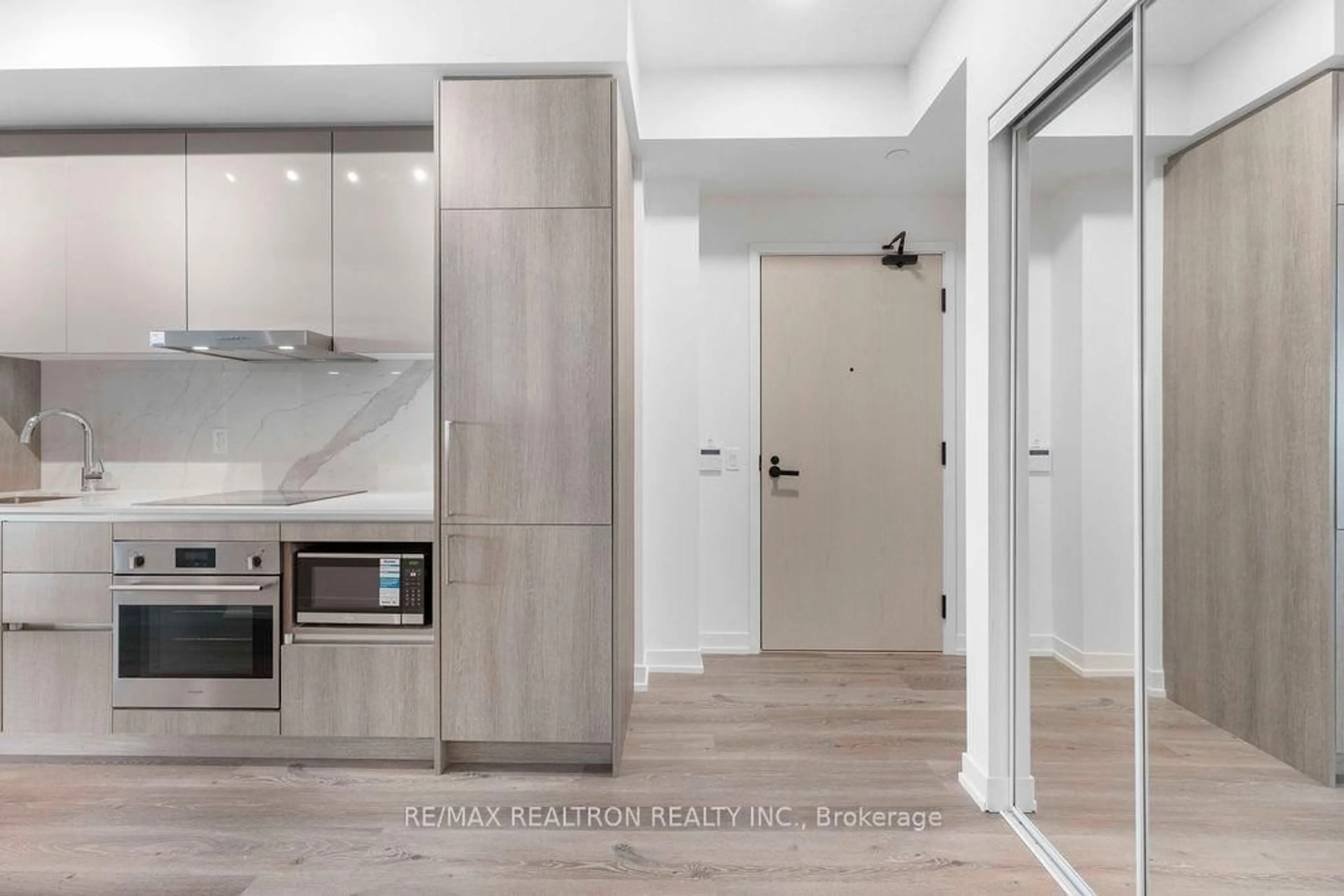 Unknown for 225 Commerce St #4608, Vaughan Ontario L4K 0R1