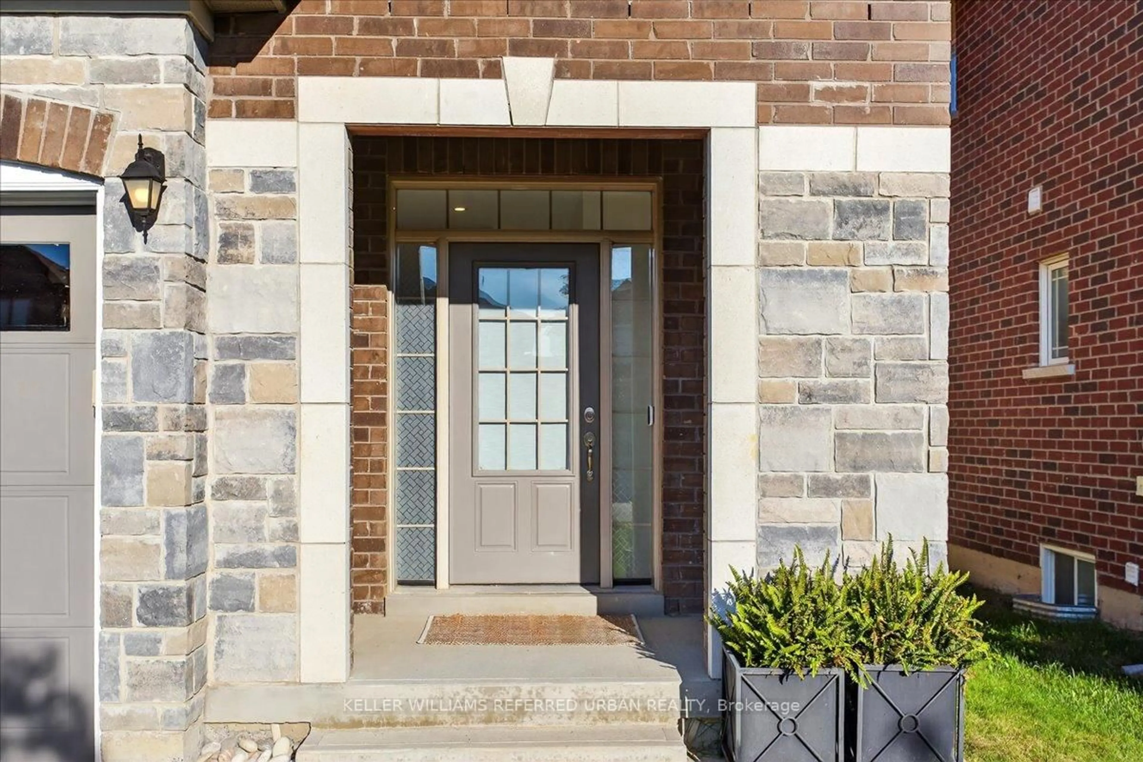 Home with brick exterior material, street for 431 Rita's Ave, Newmarket Ontario L3X 2N1