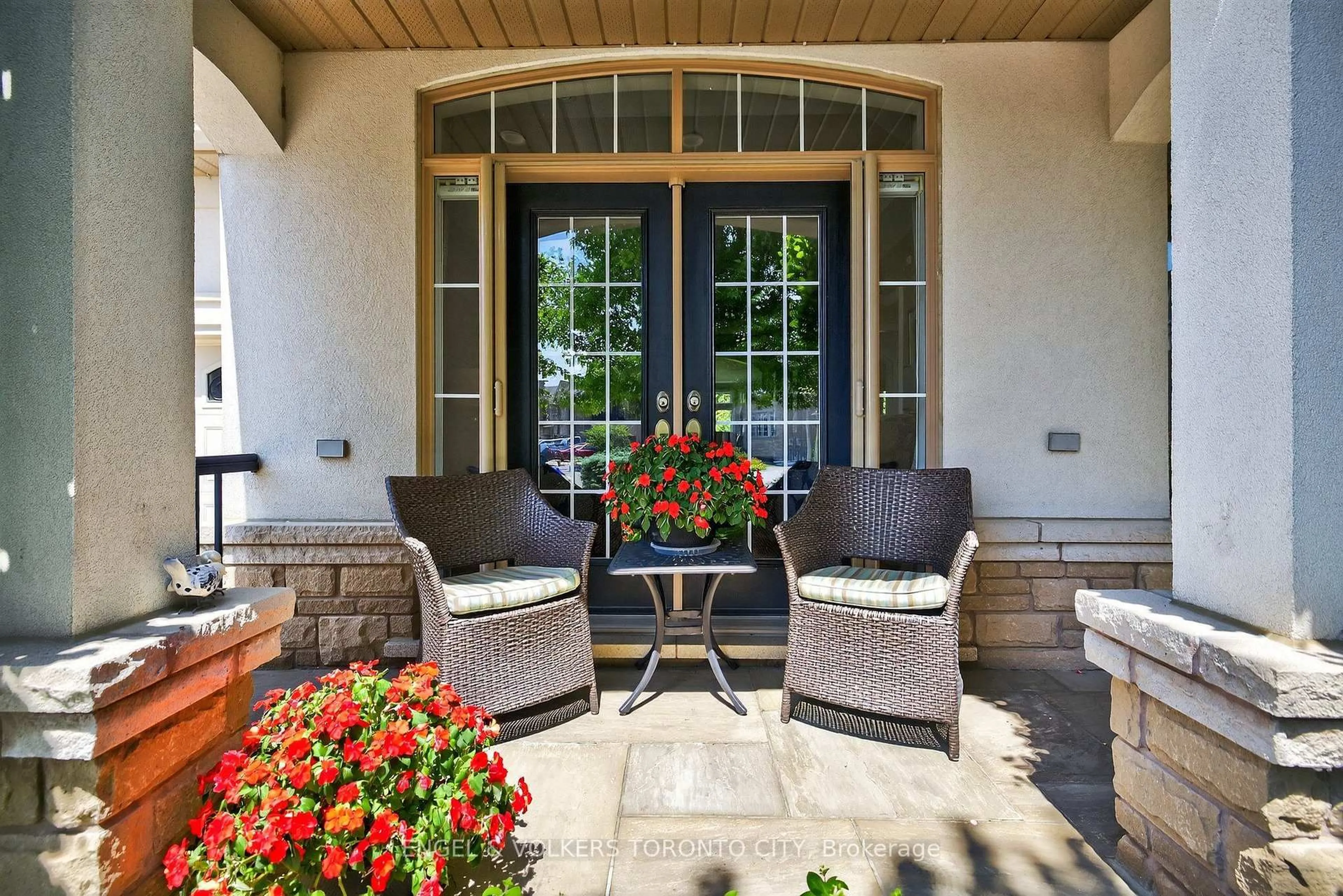 Patio, street for 123 Salamander Crt, Vaughan Ontario L6A 0B9