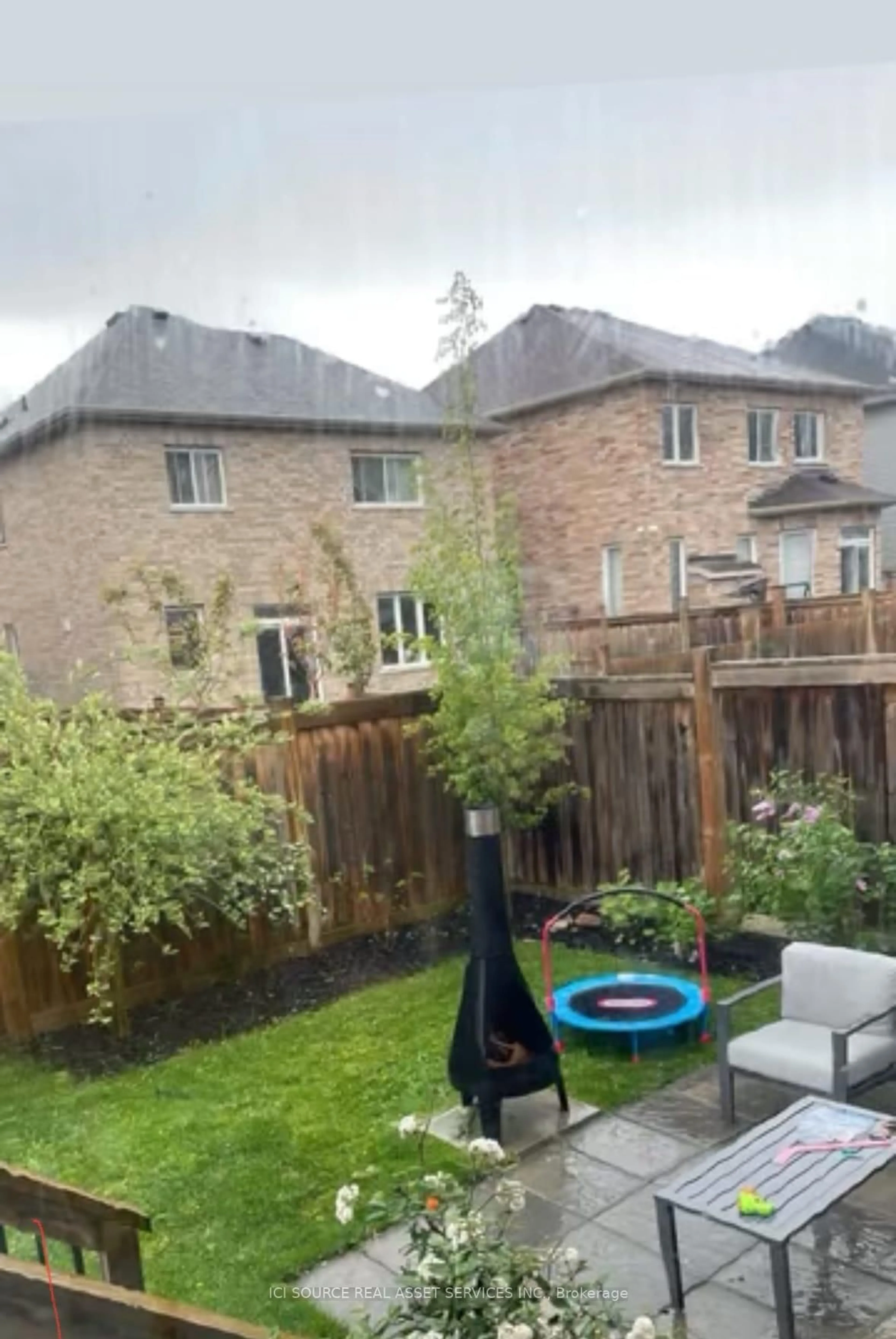 Patio, unknown for 15 Grey Wing Ave, Georgina Ontario L4P 0E8