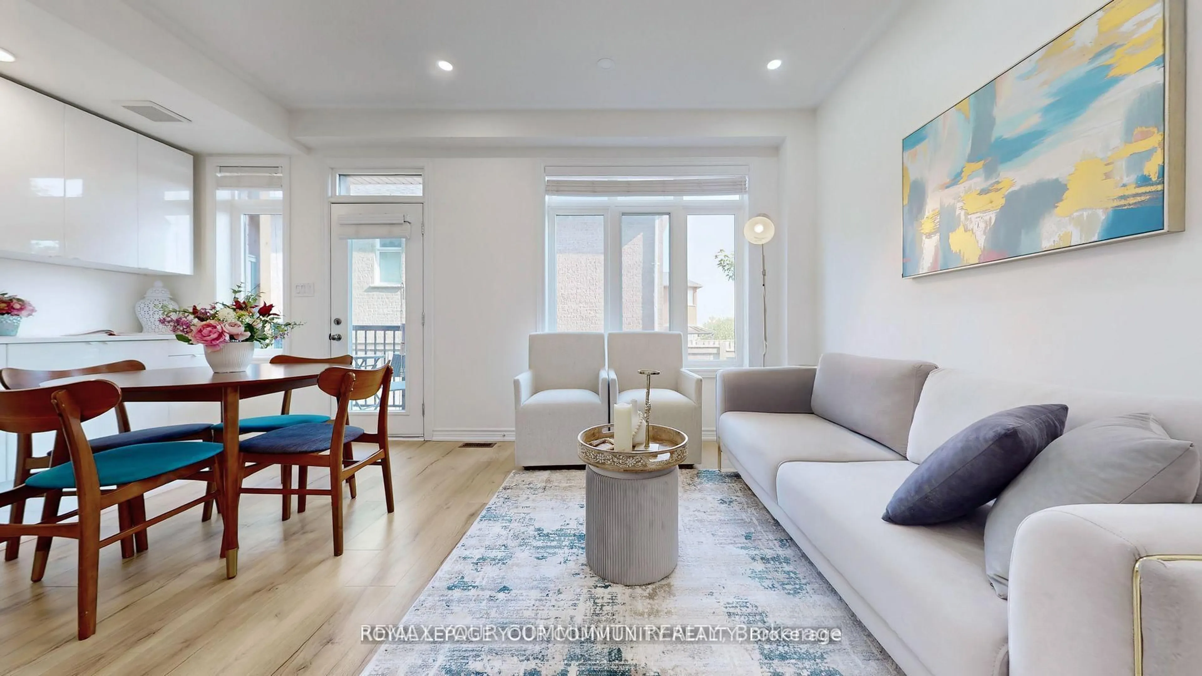 Living room with furniture, wood/laminate floor for 10 William Adams Lane, Richmond Hill Ontario L4S 0L9