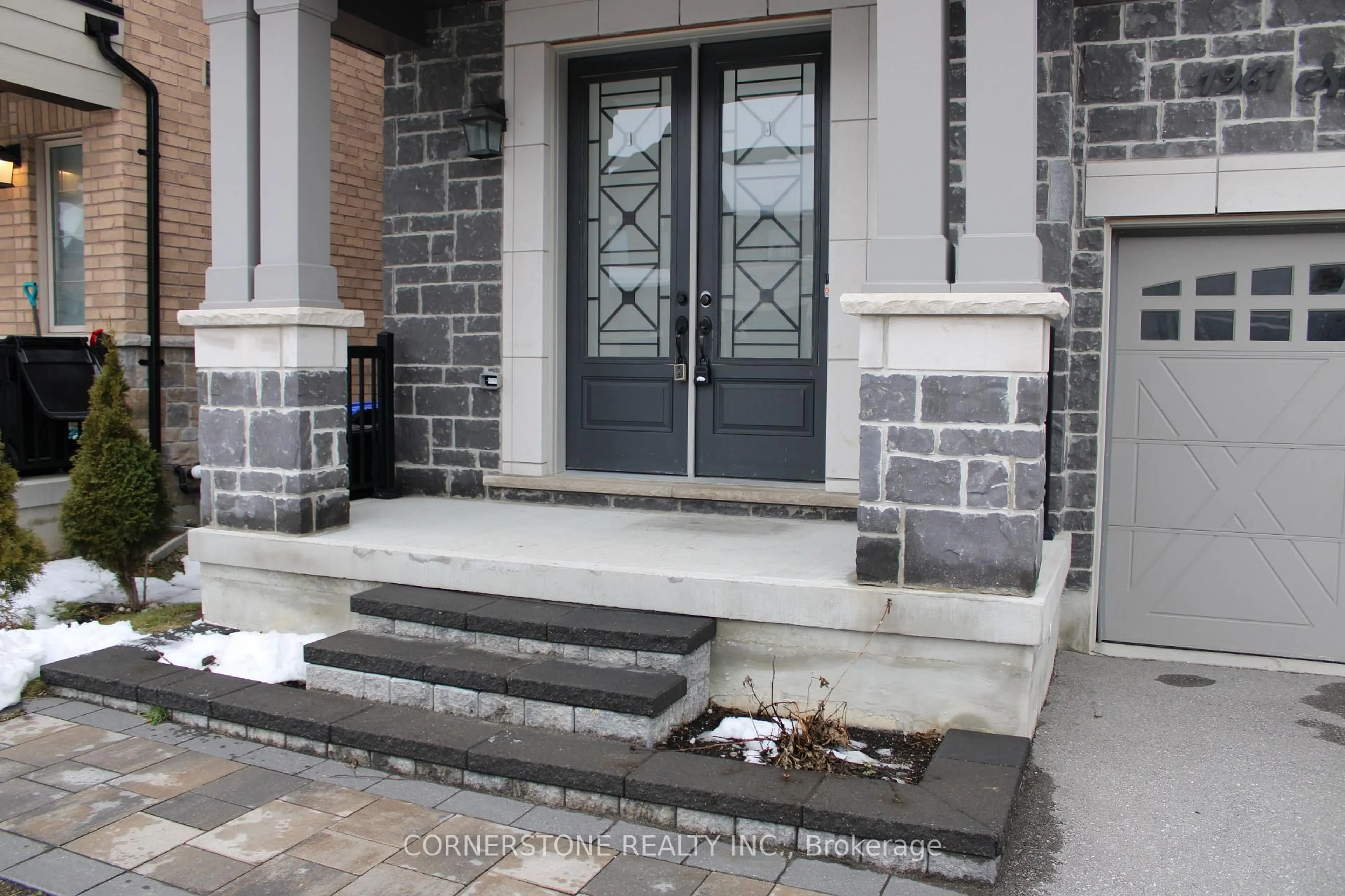 Unknown for 1961 McNeil St, Innisfil Ontario L9S 0N8