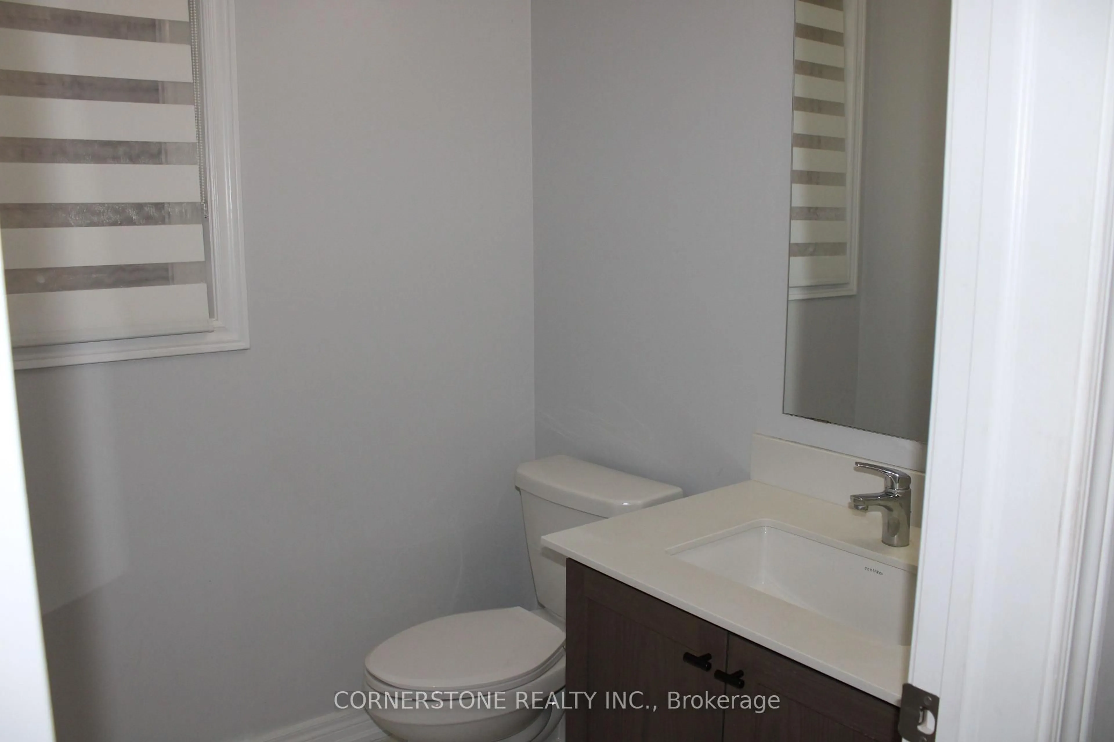 Standard bathroom, unknown for 1961 McNeil St, Innisfil Ontario L9S 0N8