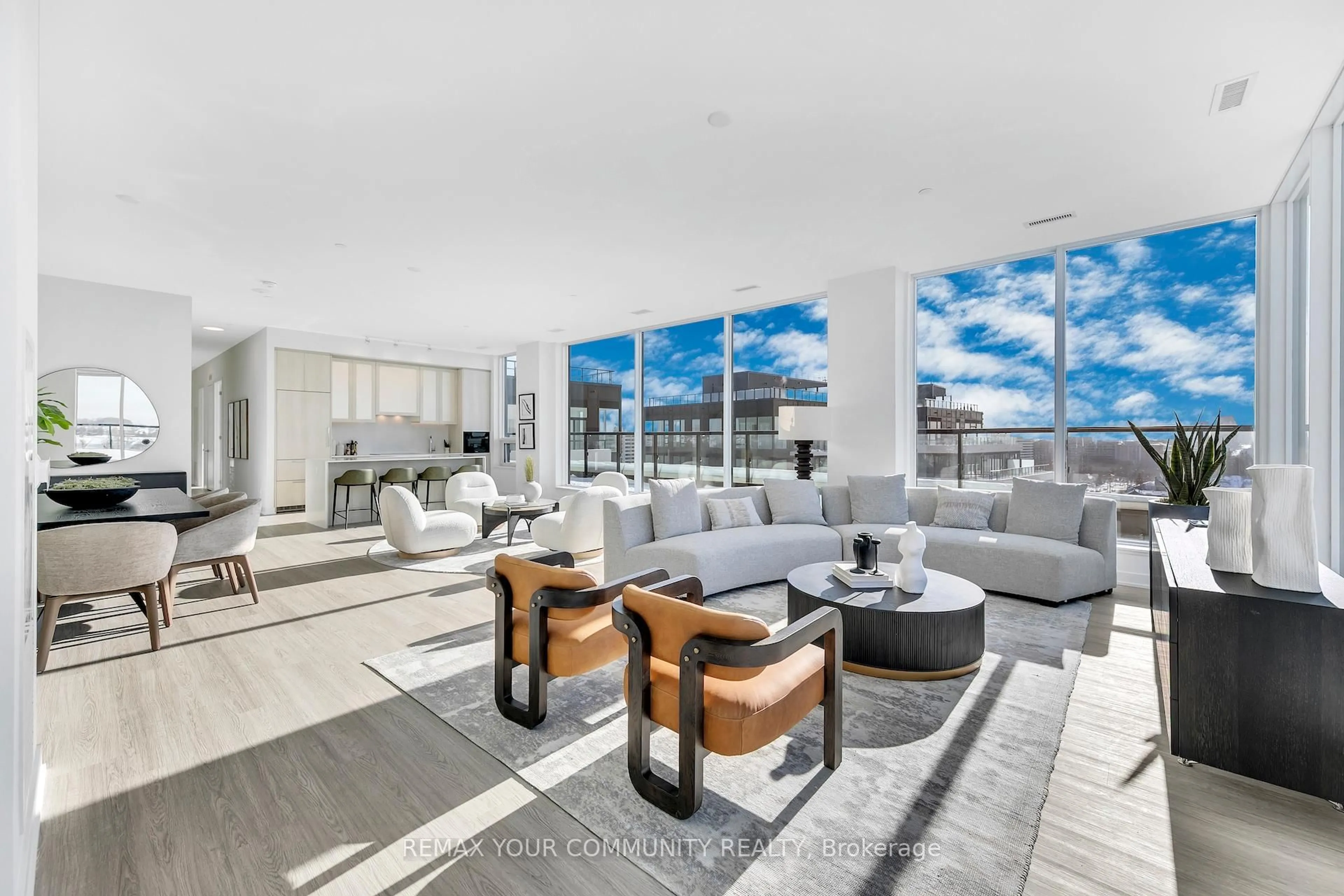 Living room with furniture, unknown for 8188 Yonge St #1002, Vaughan Ontario L4J 0M2