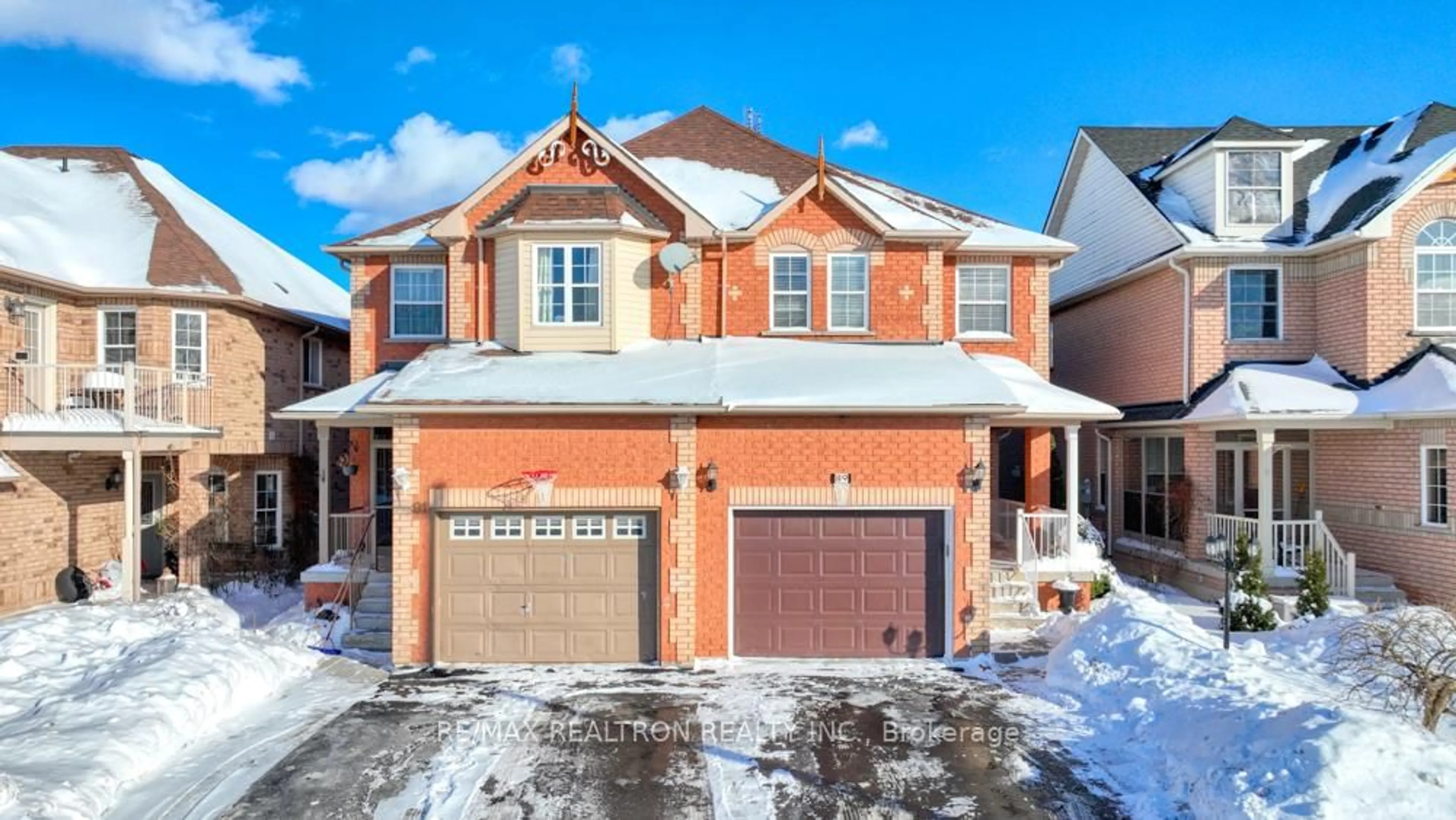 Home with brick exterior material, street for 89 English Oak Dr, Richmond Hill Ontario L4E 3X4
